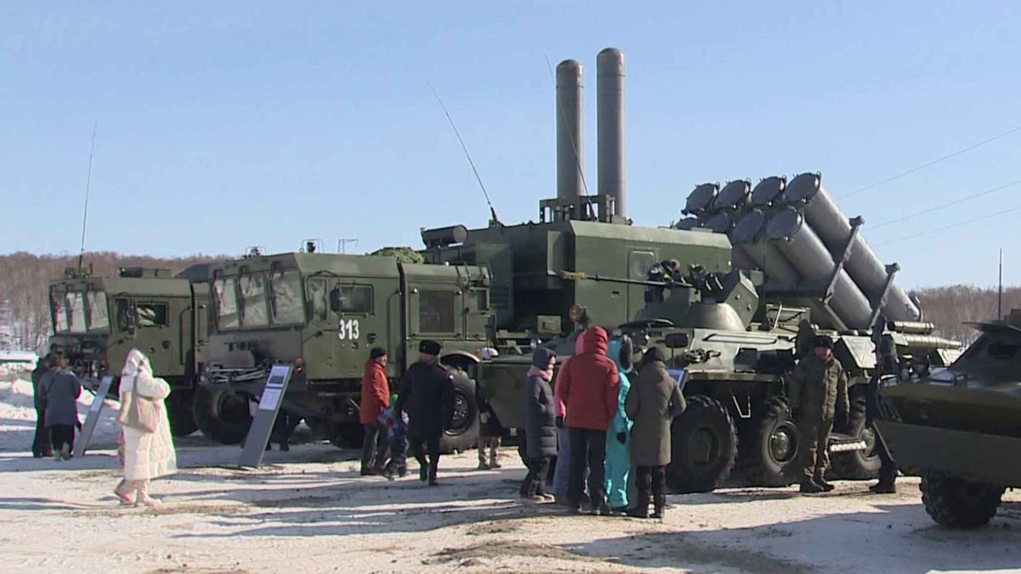 Россия отметила День защитника Отечества