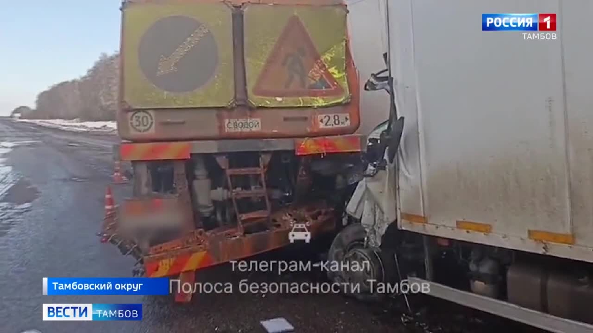 На автодороге Тамбов-Пенза микроавтобус столкнулся с фурой
