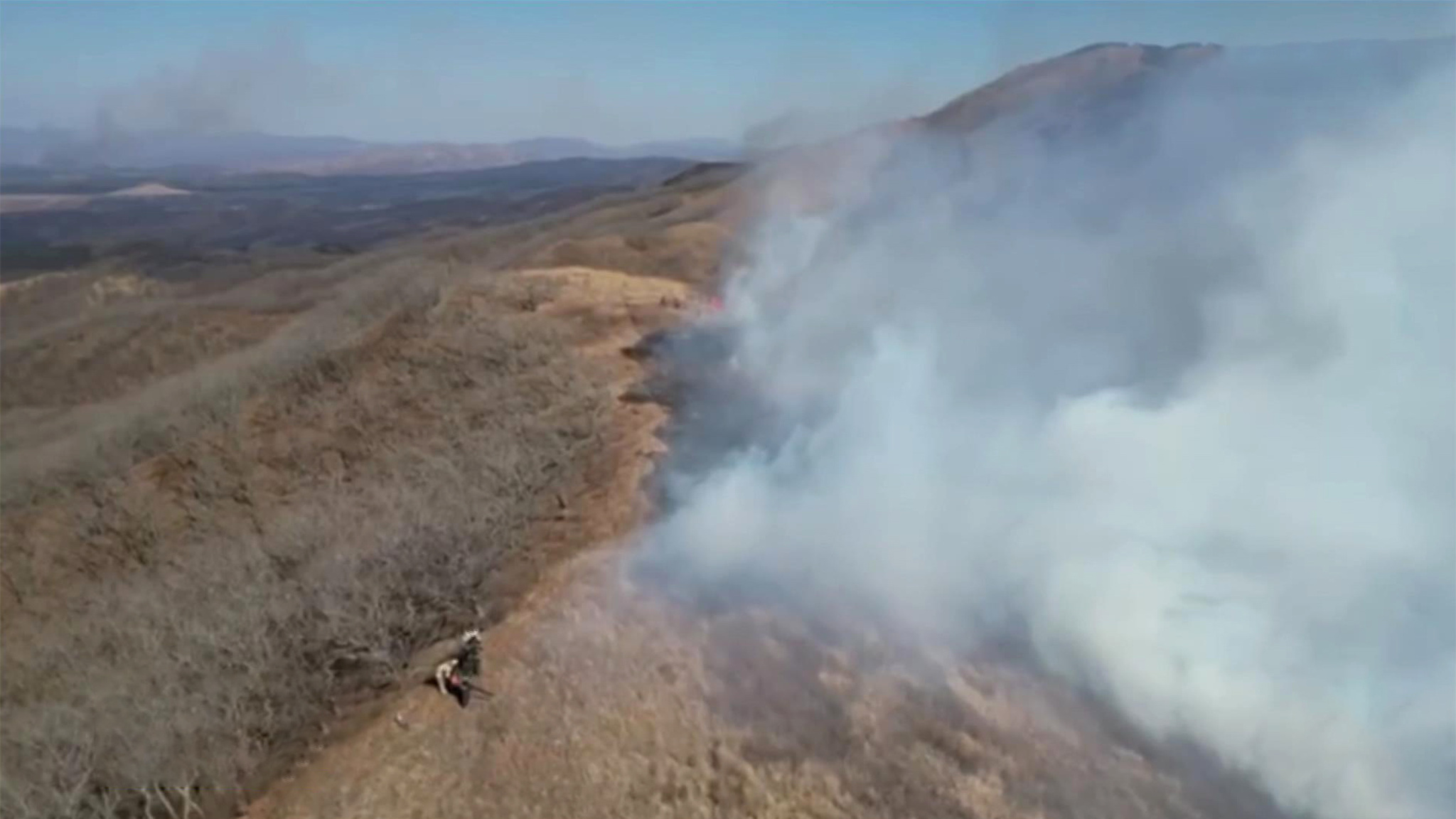 В Приморском крае сняли на видео огненный торнадо