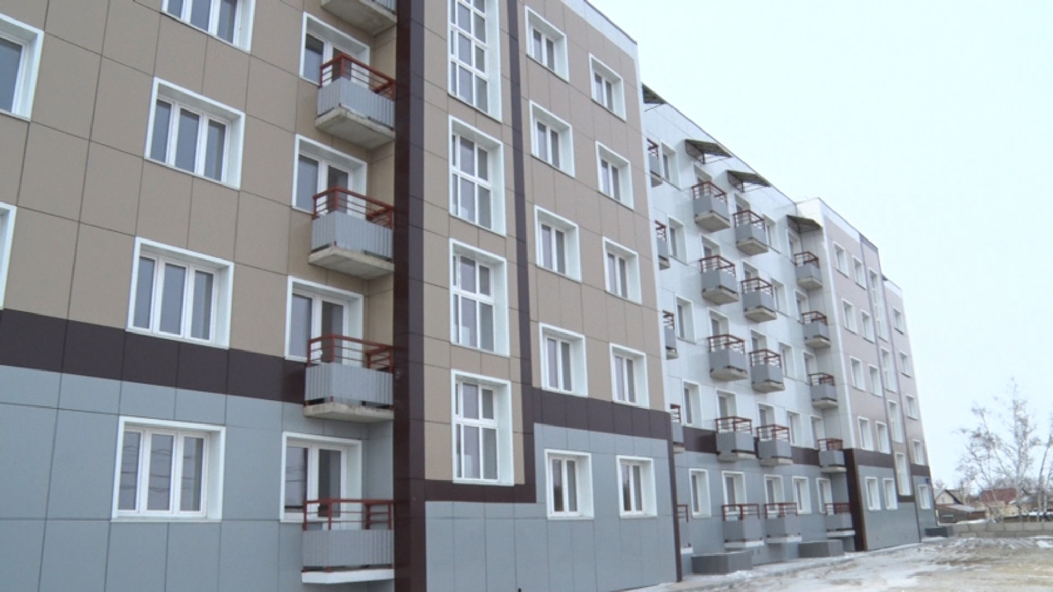 Жители аварийных домов в Октябрьском районе отпразднуют новоселье