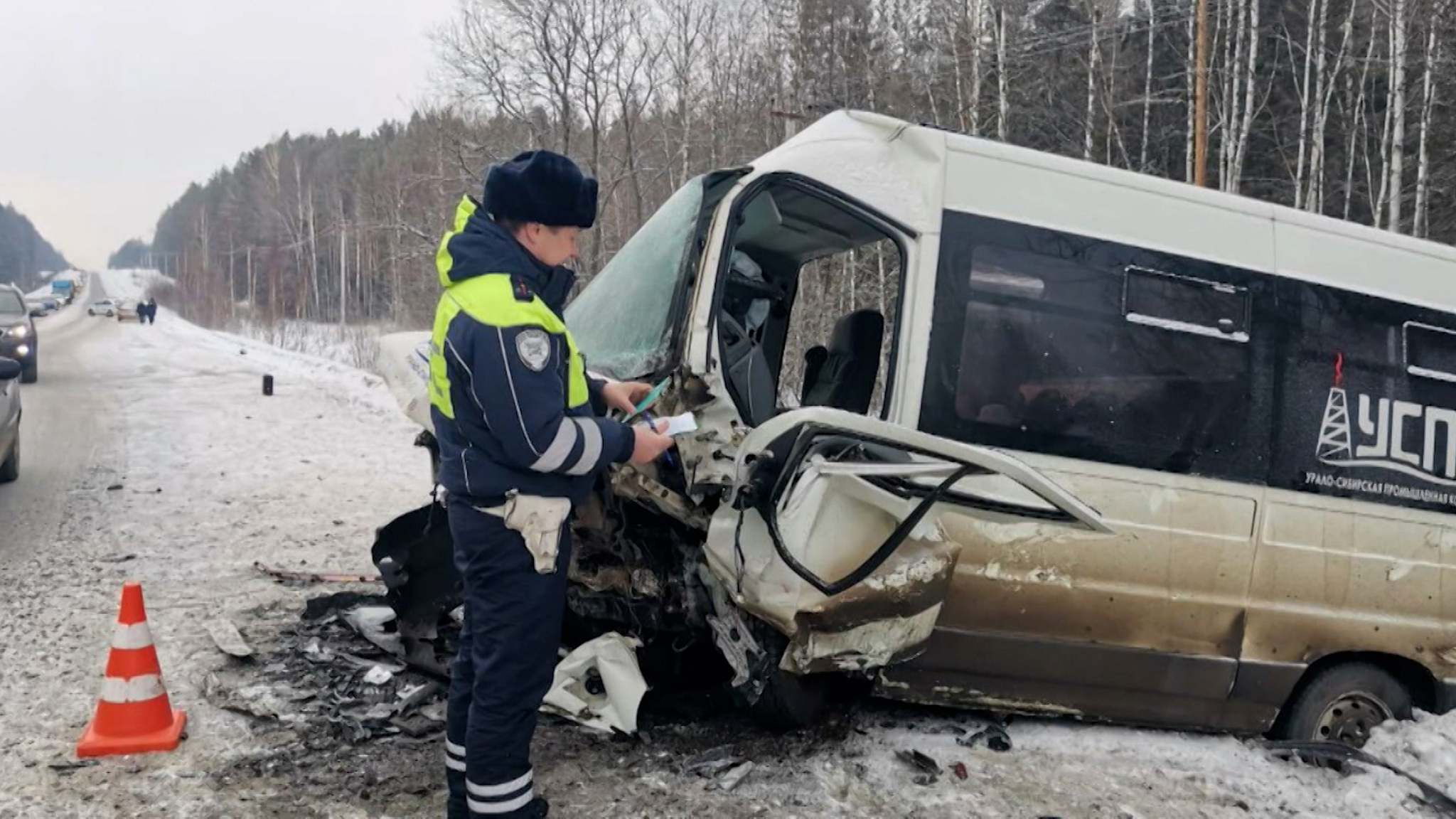 На Урале автобус с юными спортсменами попал в смертельное ДТП