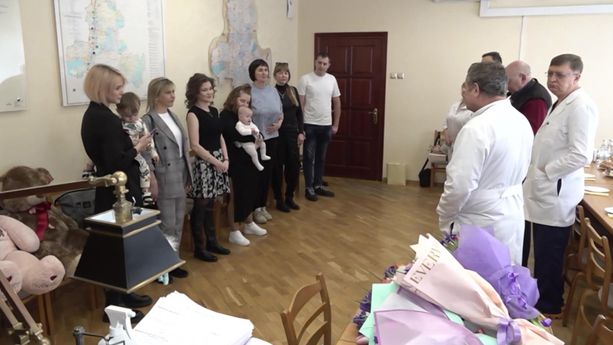 Пациентки пришли поблагодарить врачей после пересадки органов