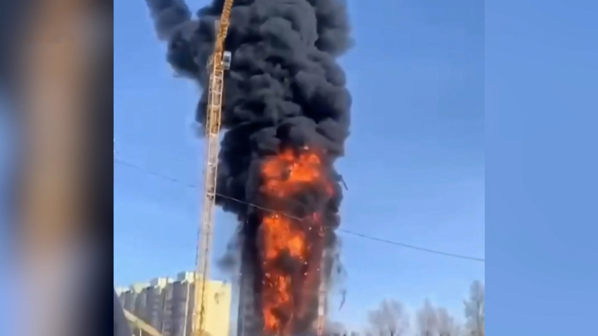 Страшный пожар произошел в строящейся многоэтажке в Твери