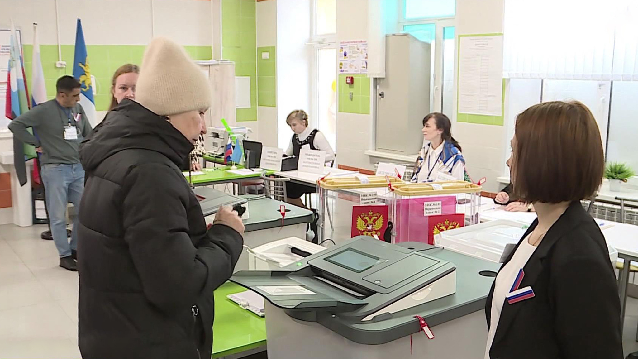 Несмотря на непростую обстановку, белгородцы идут голосовать за будущее России