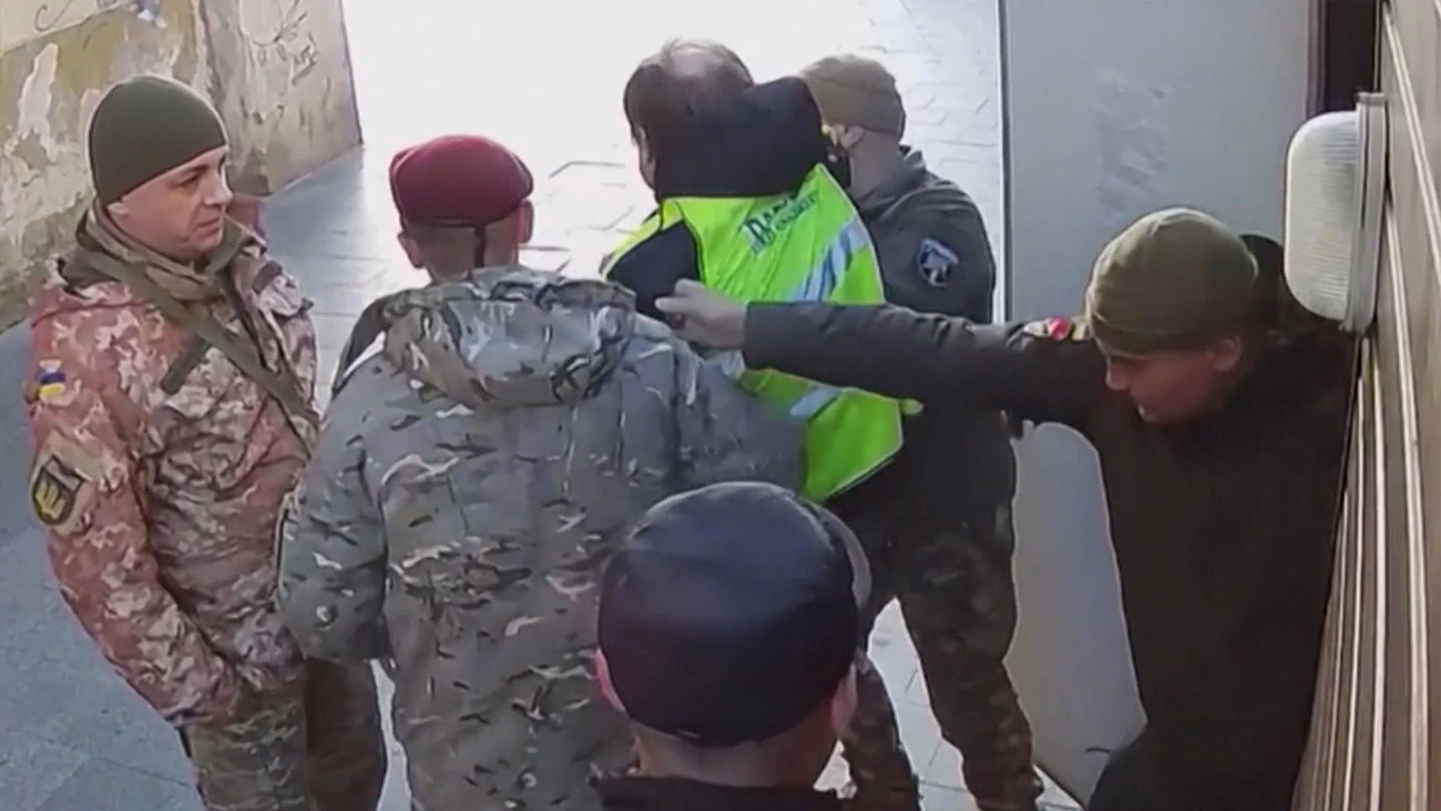 Беспредел украинских ТЦК: людей ловят на улице, избивают и отправляют на фронт