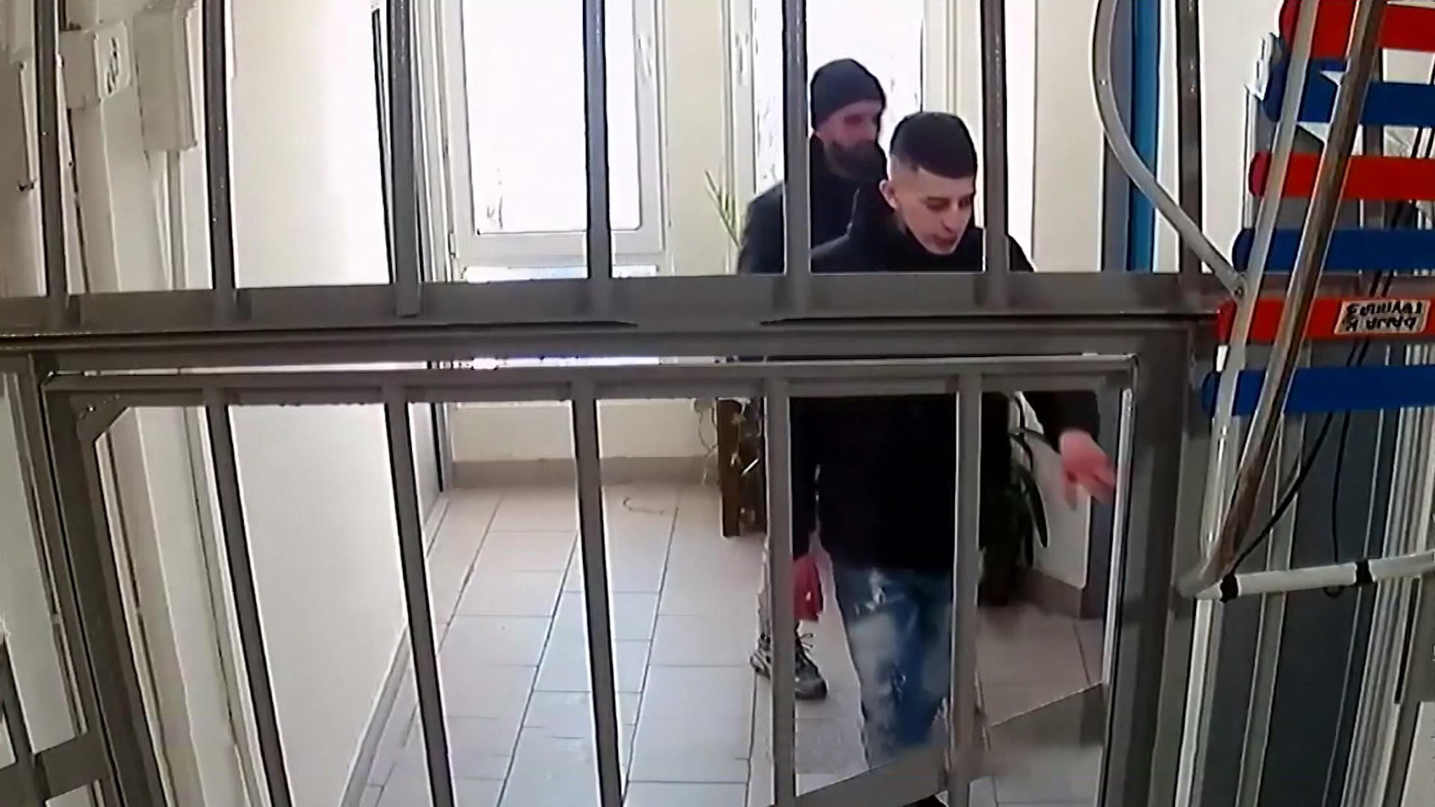 Жители Сокольников борются с закладчиками