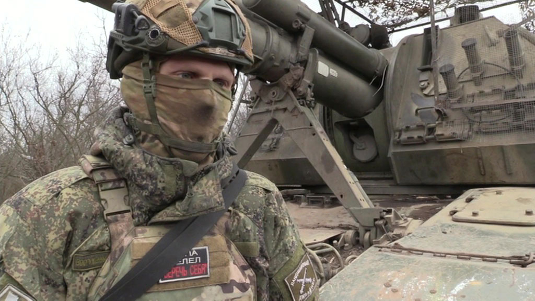 Боевой расчет самоходной гаубицы "Мста-С" уничтожил технику ВСУ