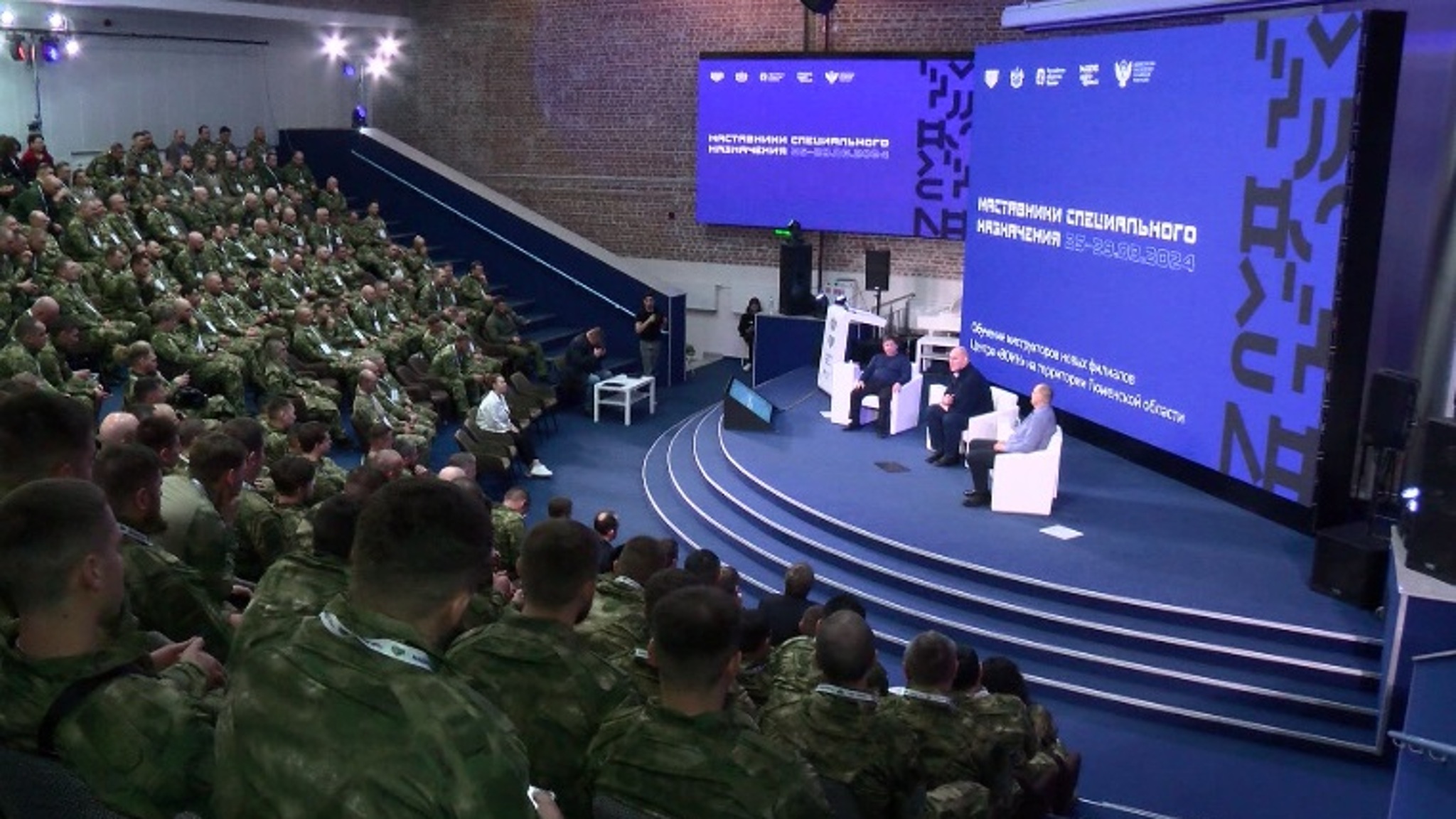 Подготовка "наставников специального назначения" началась в тюменском "Воине"