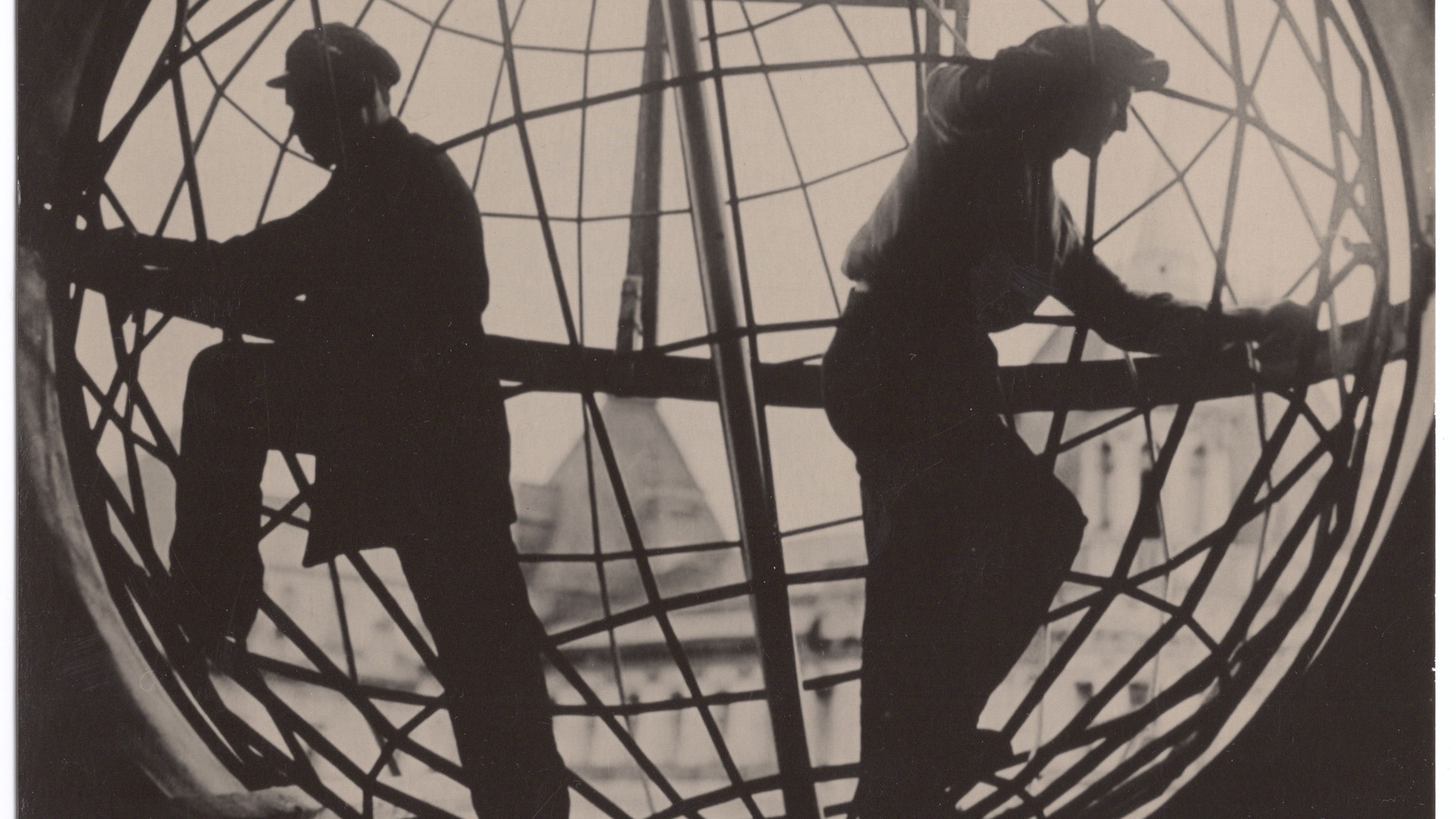Выставка "Алфавит. Советская фотография 1920-1930-х годов" в ЦВК Béton