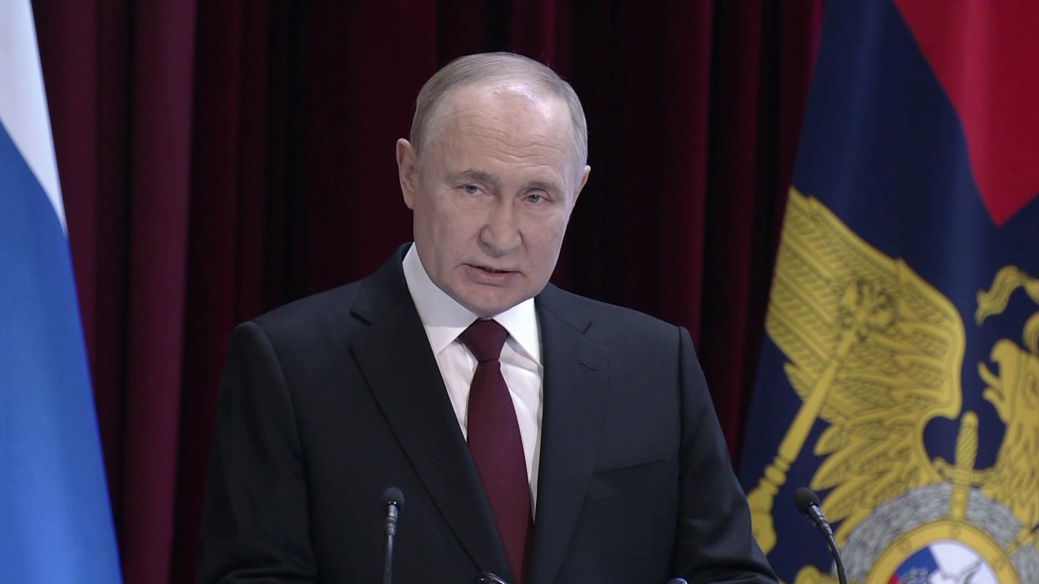 Путин считает, что послабления в приеме мигрантов недопустимы