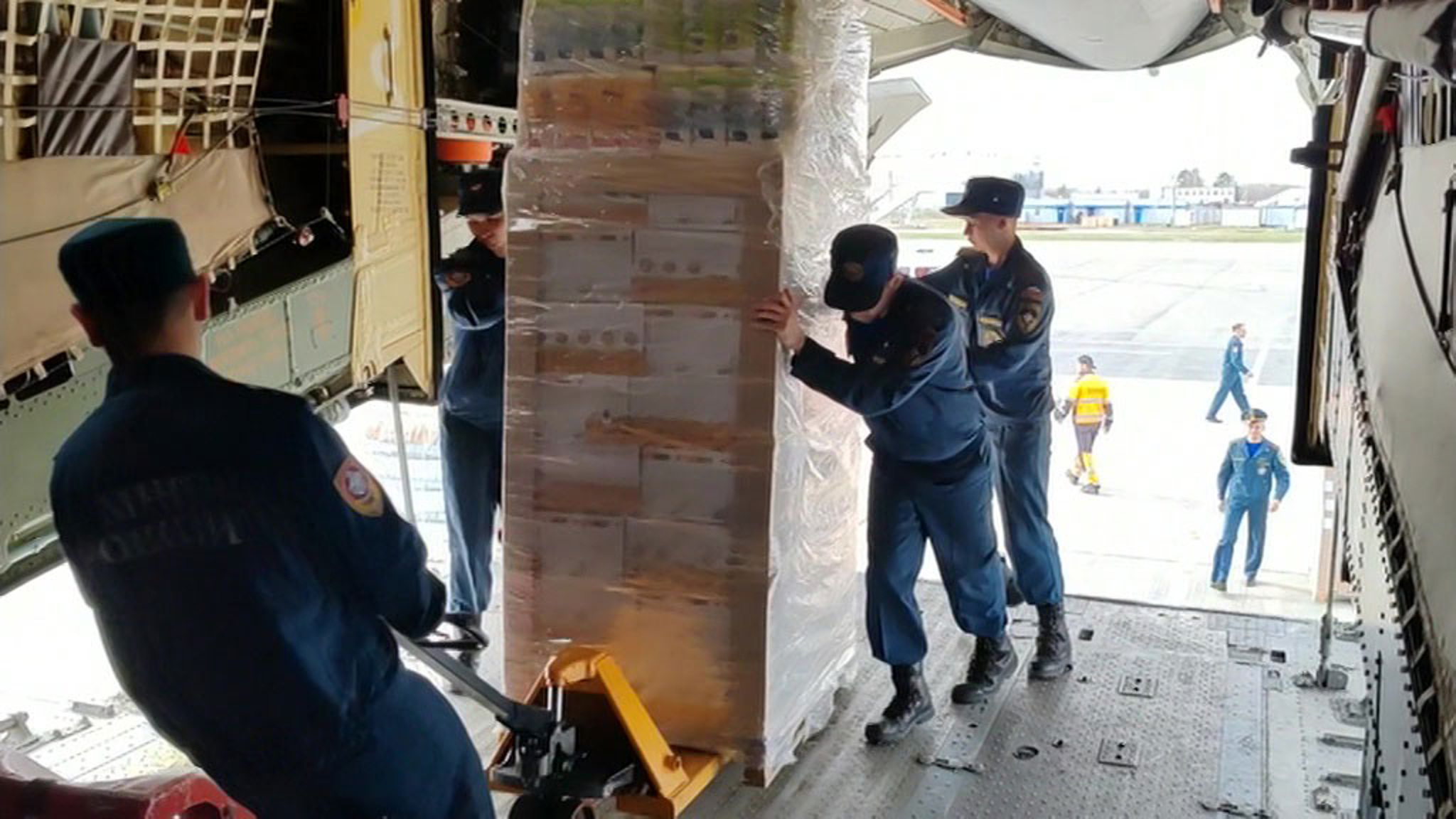 Гуманитарную помощь доставили из Тульской области в Орск