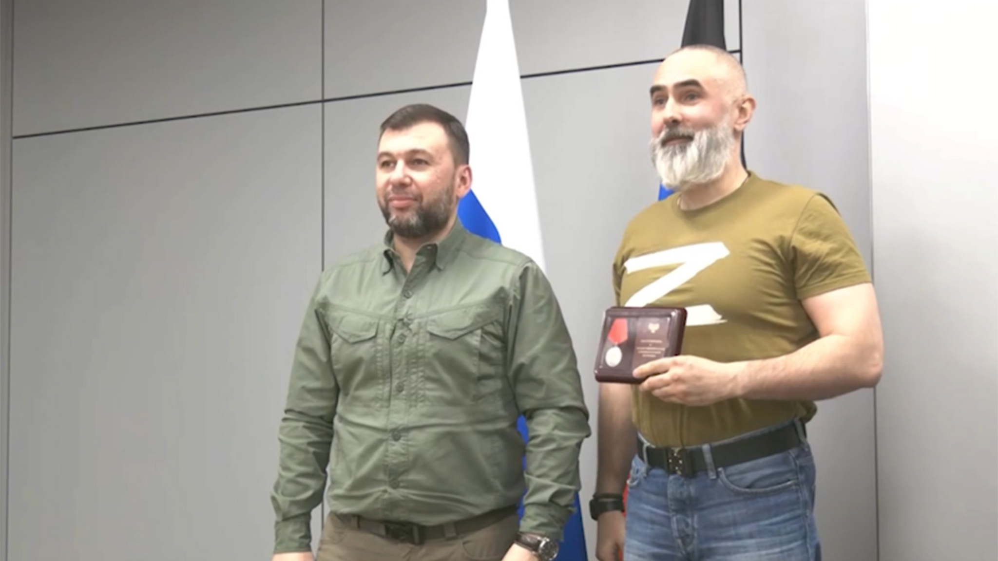 Героя России, космонавта Евгения Тарелкина из Забайкалья наградили медалью "За отвагу"