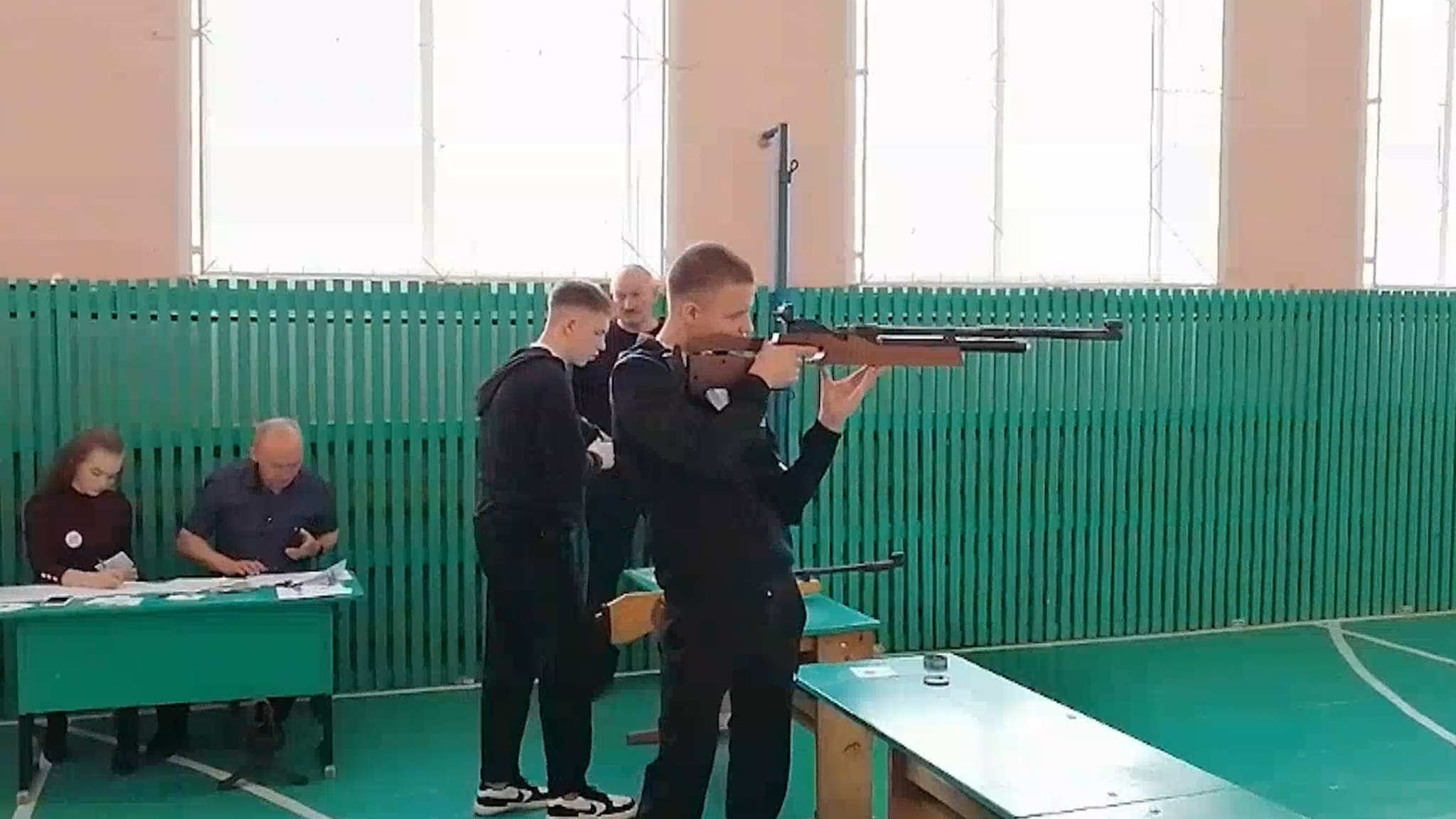 Памяти участника СВО посвятили первенство по пулевой стрельбе в Волжском районе