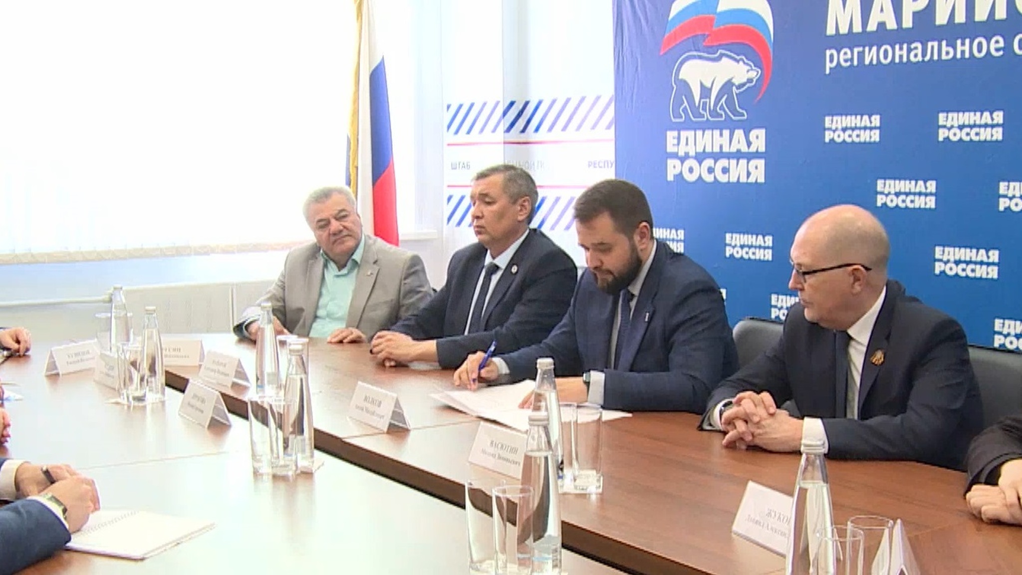 В Марий Эл более 300 кандидатов заявили об участии в праймериз "Единой России"
