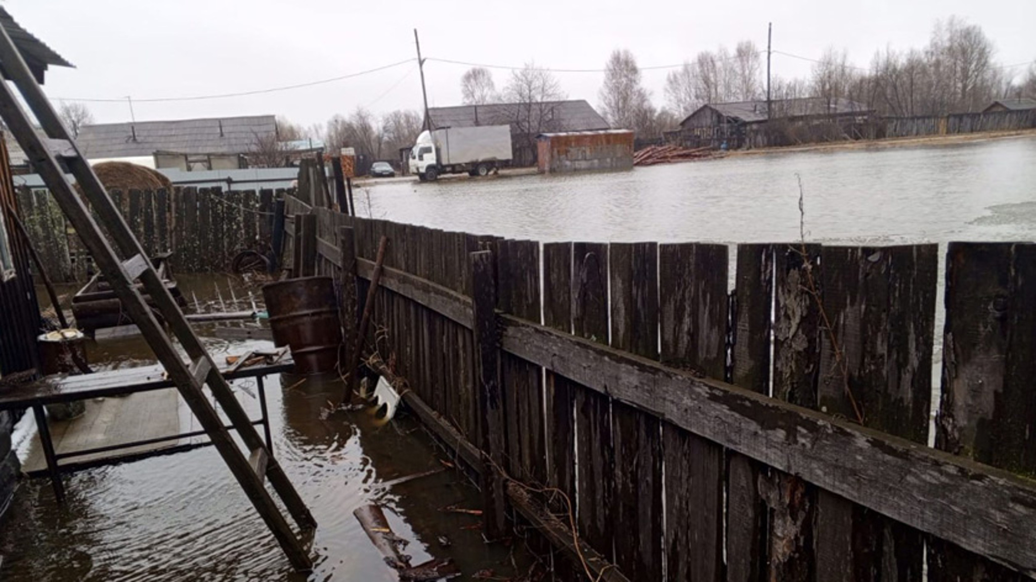 Два амурских села отрезаны водой от большой земли