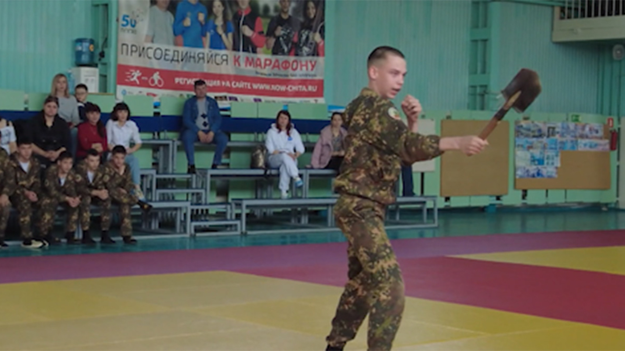 Школьники Краснокаменска осваивают военно-спортивные навыки