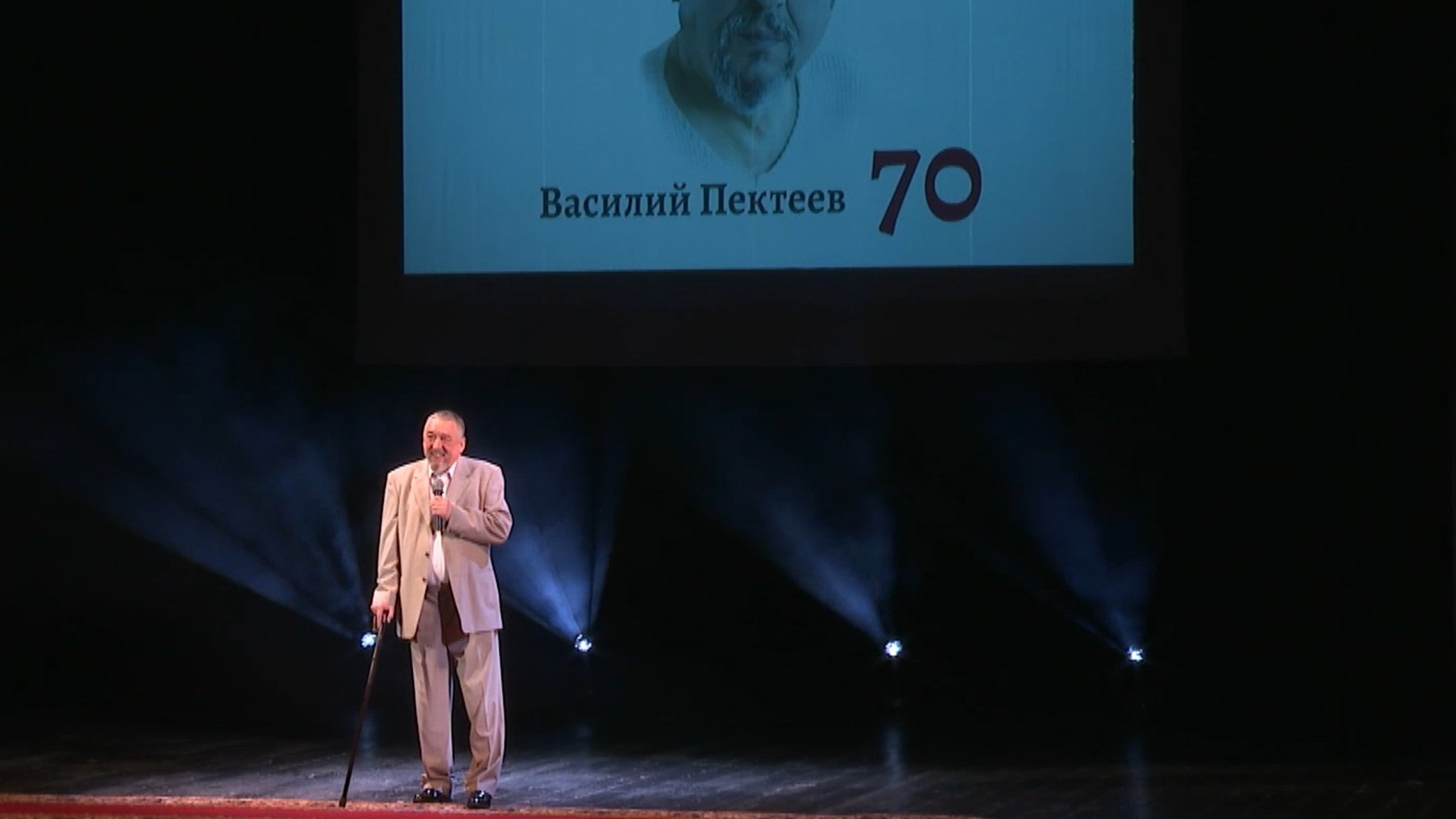 Худрук театра Василий Пектеев удивил поэтическим талантом на юбилейном концерте в Йошкар-Оле