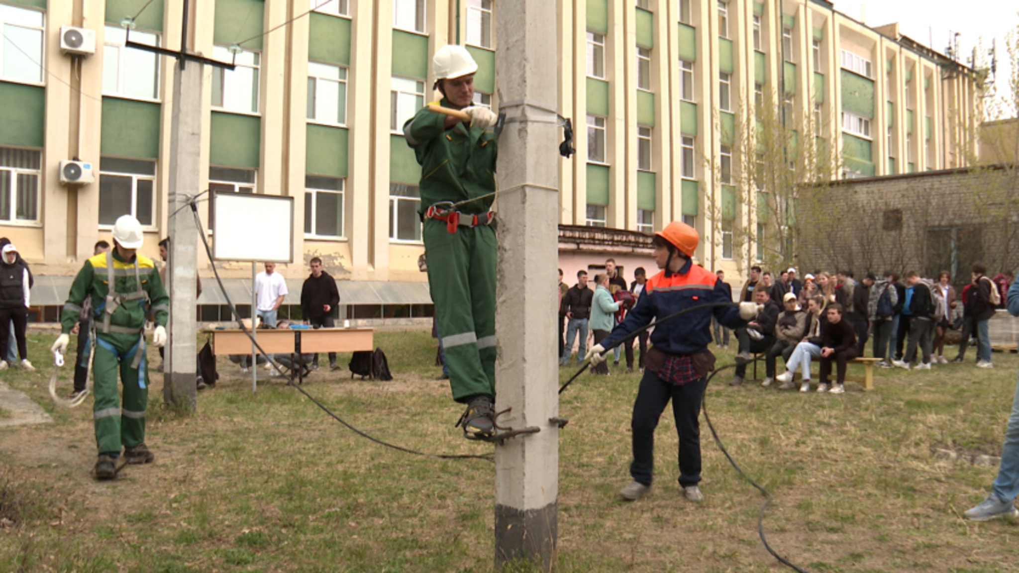 В Благовещенске прошел конкурс для студентов электроэнергетических специальностей