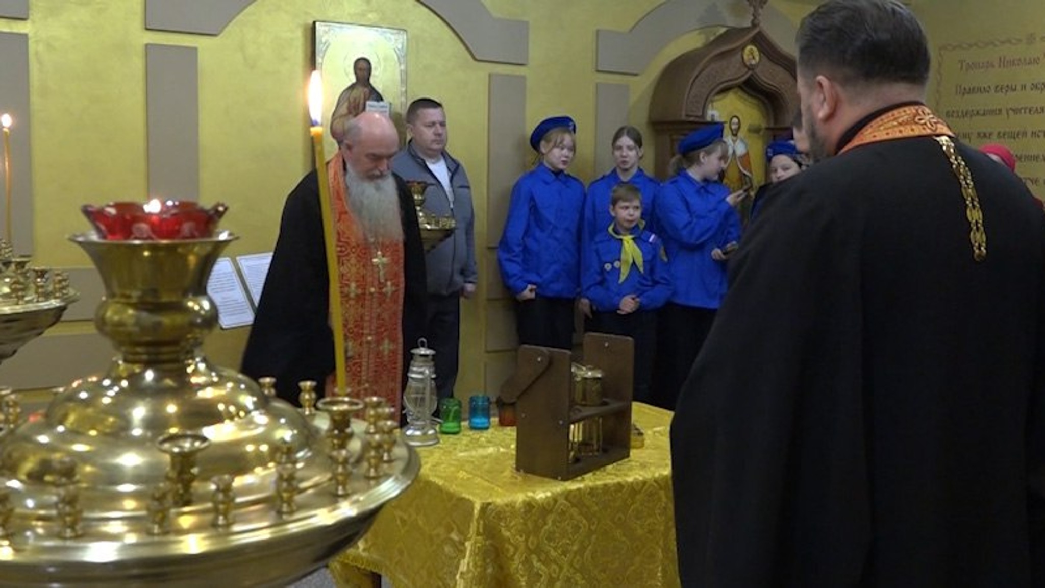 Лампаду с частицей Благодатного огня доставили в Читу