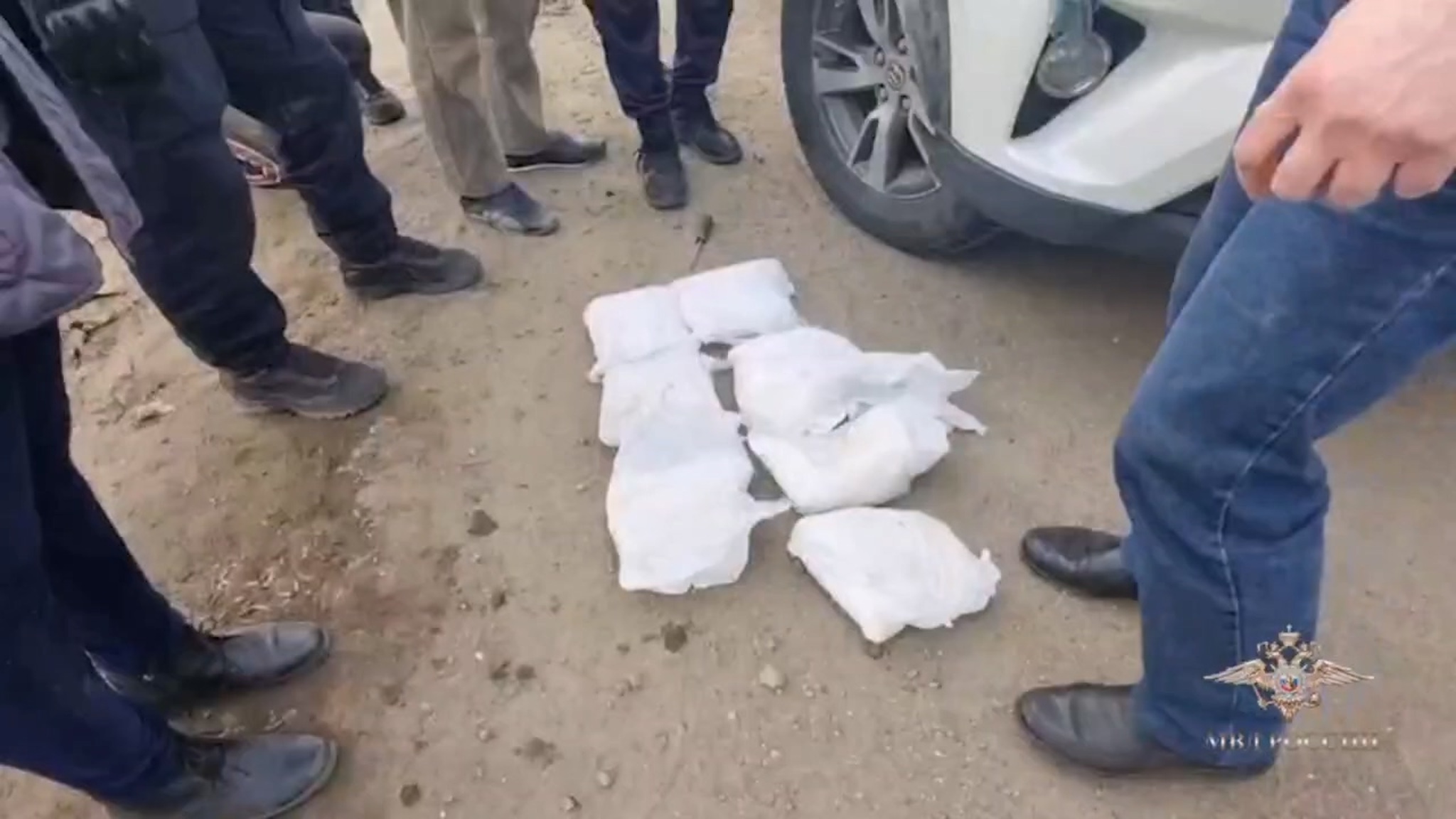 Челябинские полицейские помогли задержать межрегиональную группу наркоторговцев