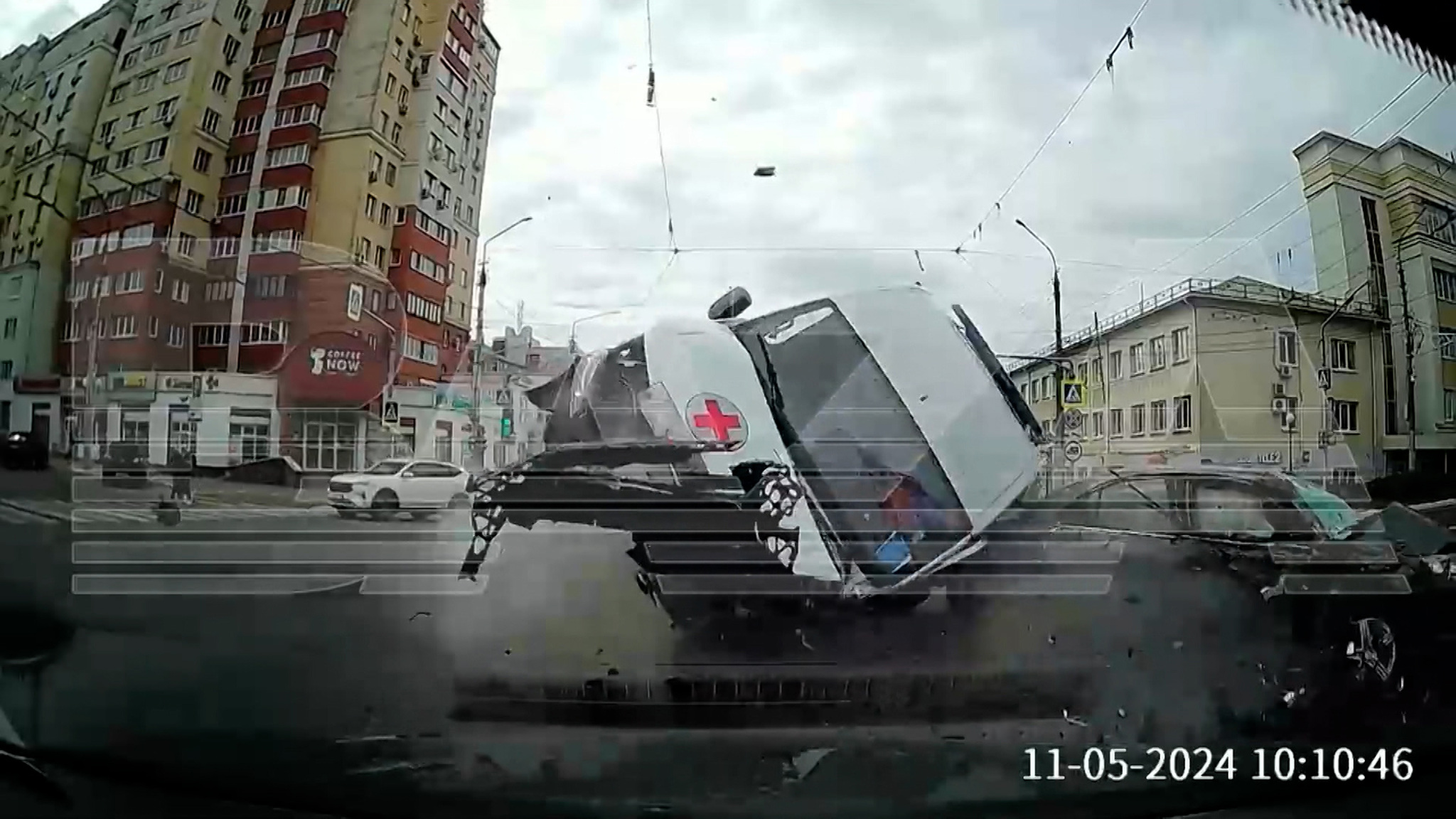 Скорая помощь попала в аварию в Белгороде