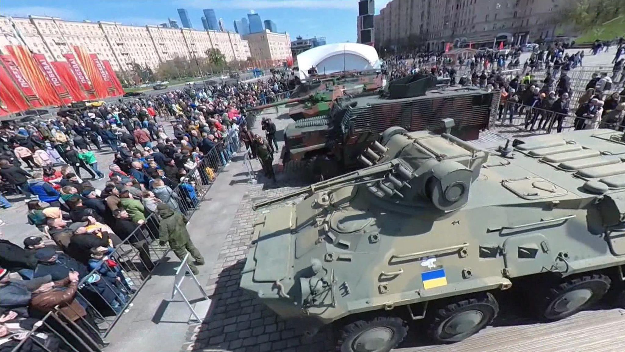 В Москве в честь 9 Мая прошли выставки и концерты