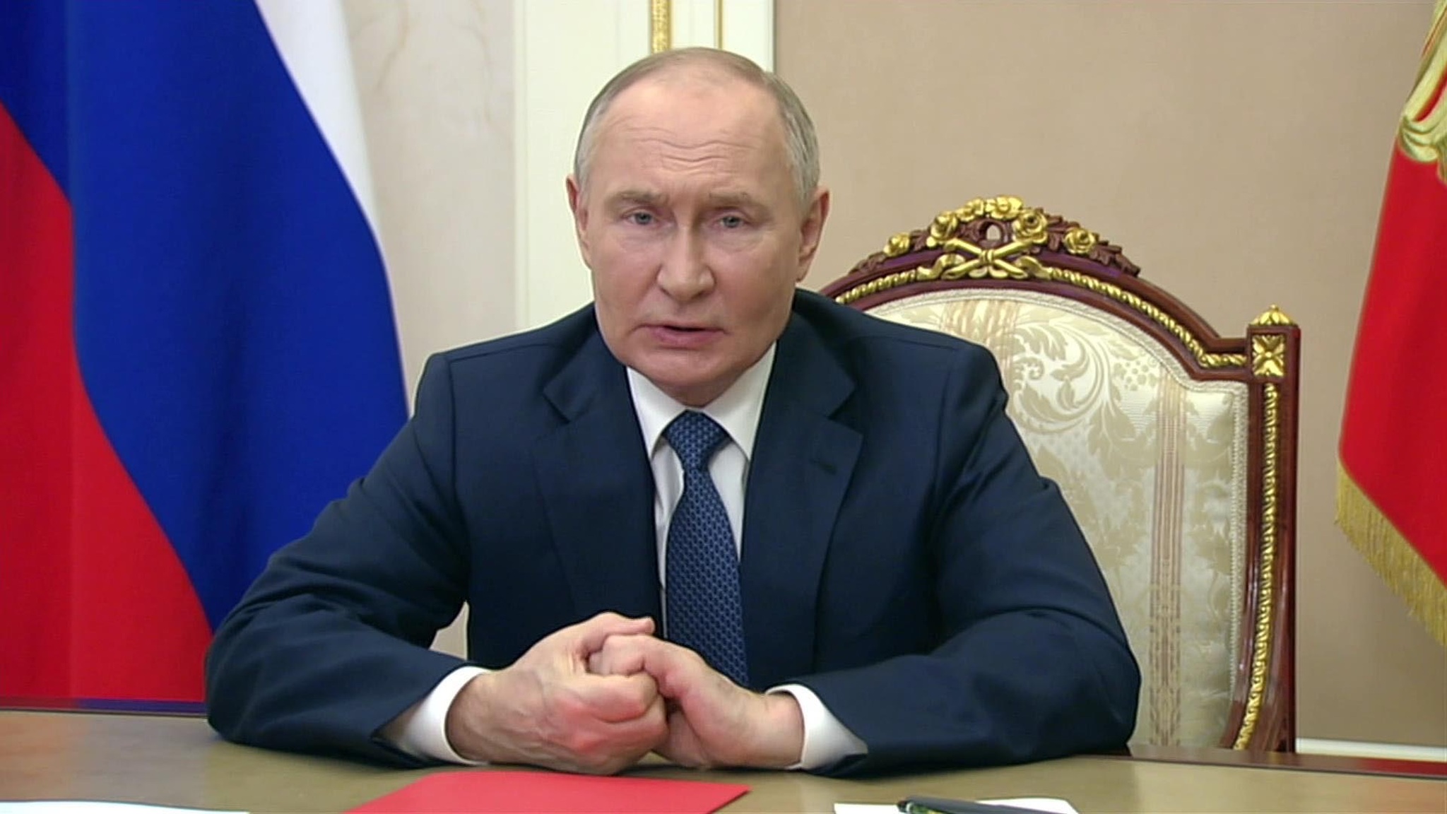 Путин обсудил с Совбезом отношения со странами СНГ
