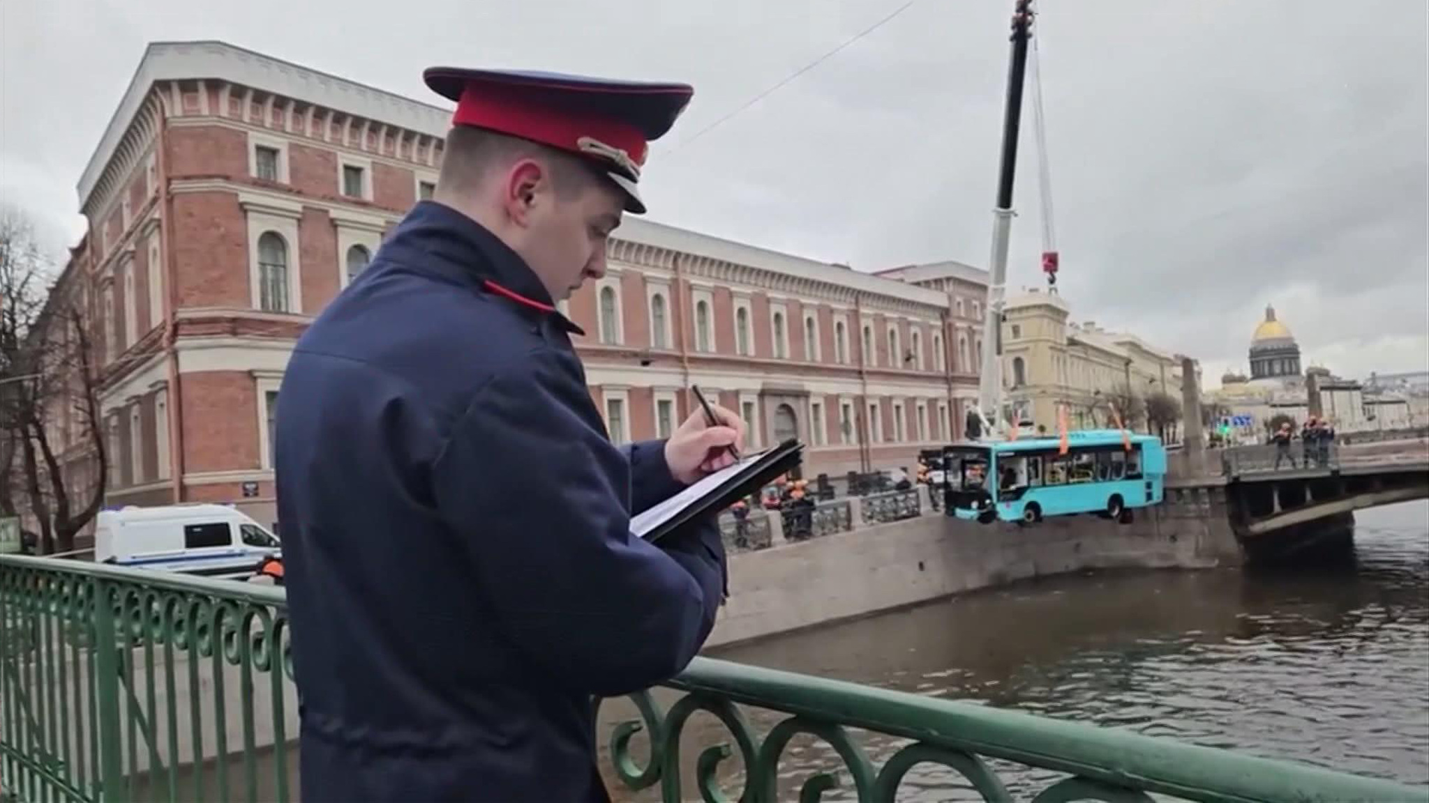 Автобус в Мойке: начальнику автоколонны пришлось отвечать перед судом