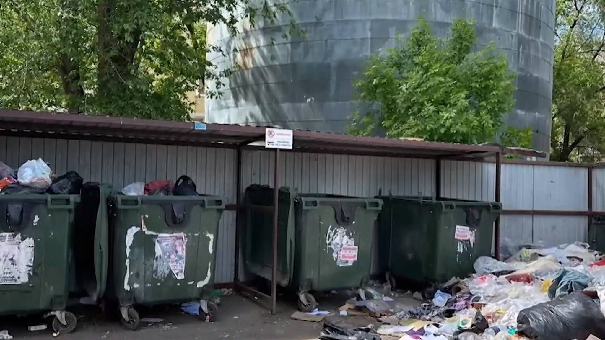 Вывоз мусора остается актуальной проблемой Саратова
