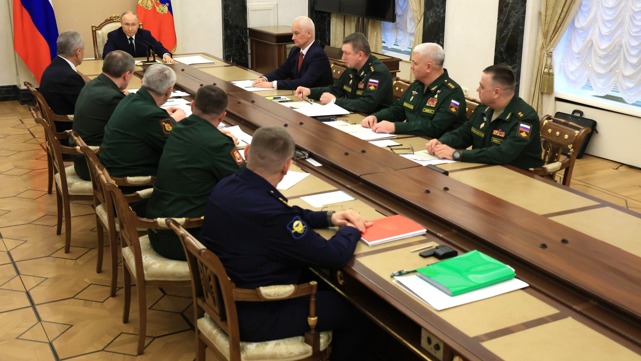 Президент обозначил приоритеты военному ведомству