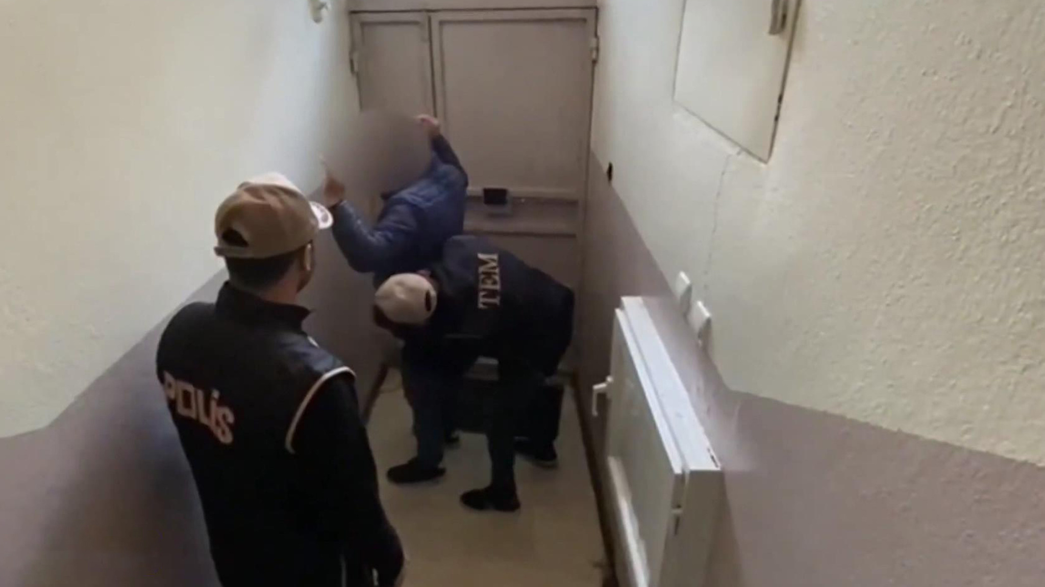 Операция "Клещи": в них зажали 544 человека в 62 провинциях Турции
