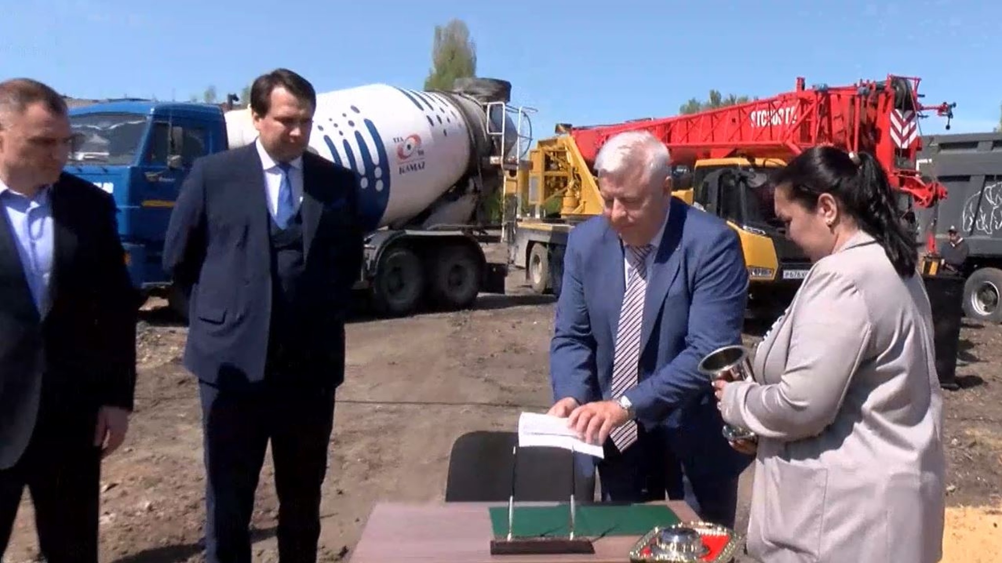 В Йошкар-Оле заложили капсулу в основание нового корпуса Завода полупроводниковых приборов