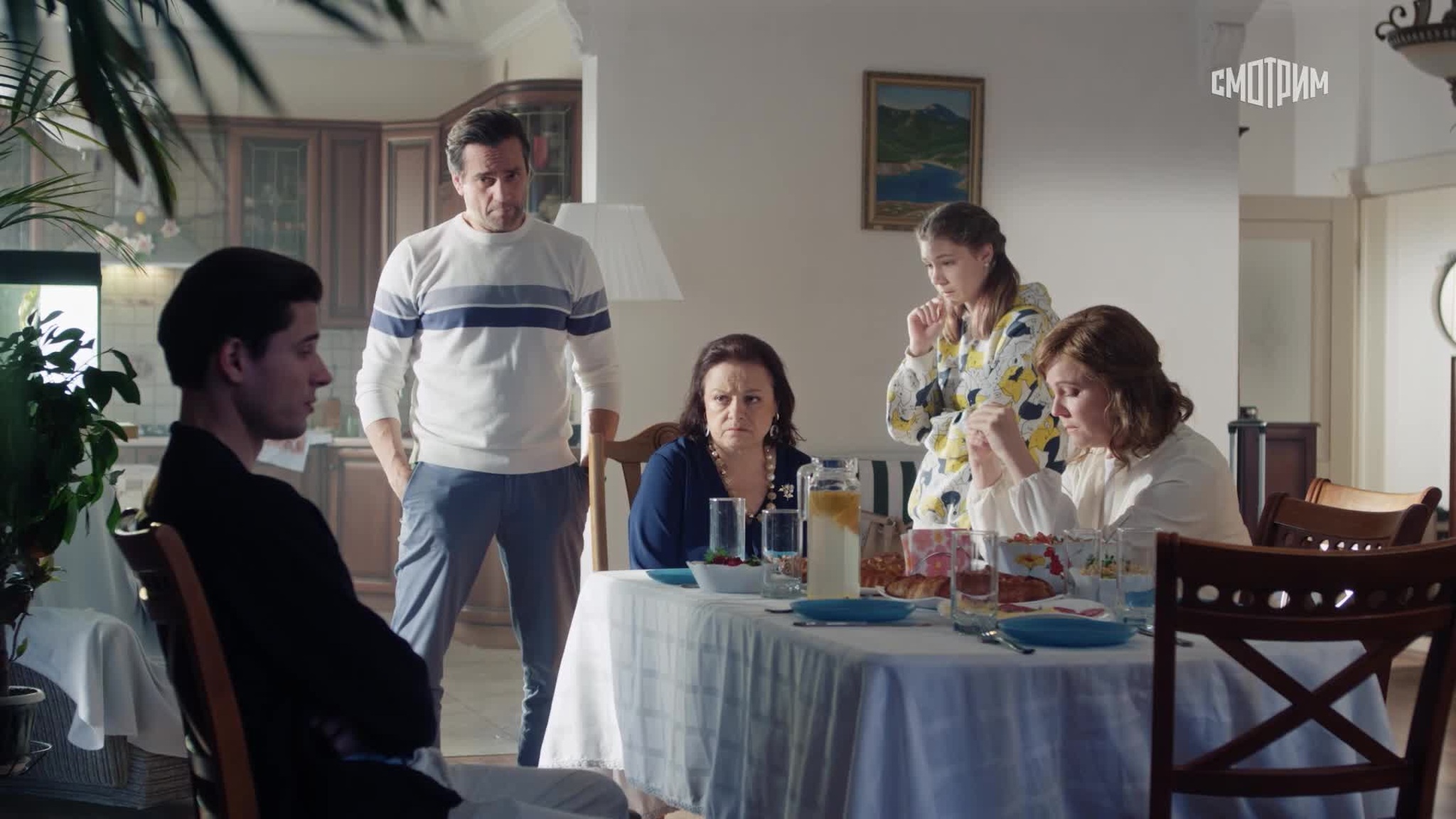 Новое испытание для семьи Богдановых: продолжение сериала "Свет в окне"