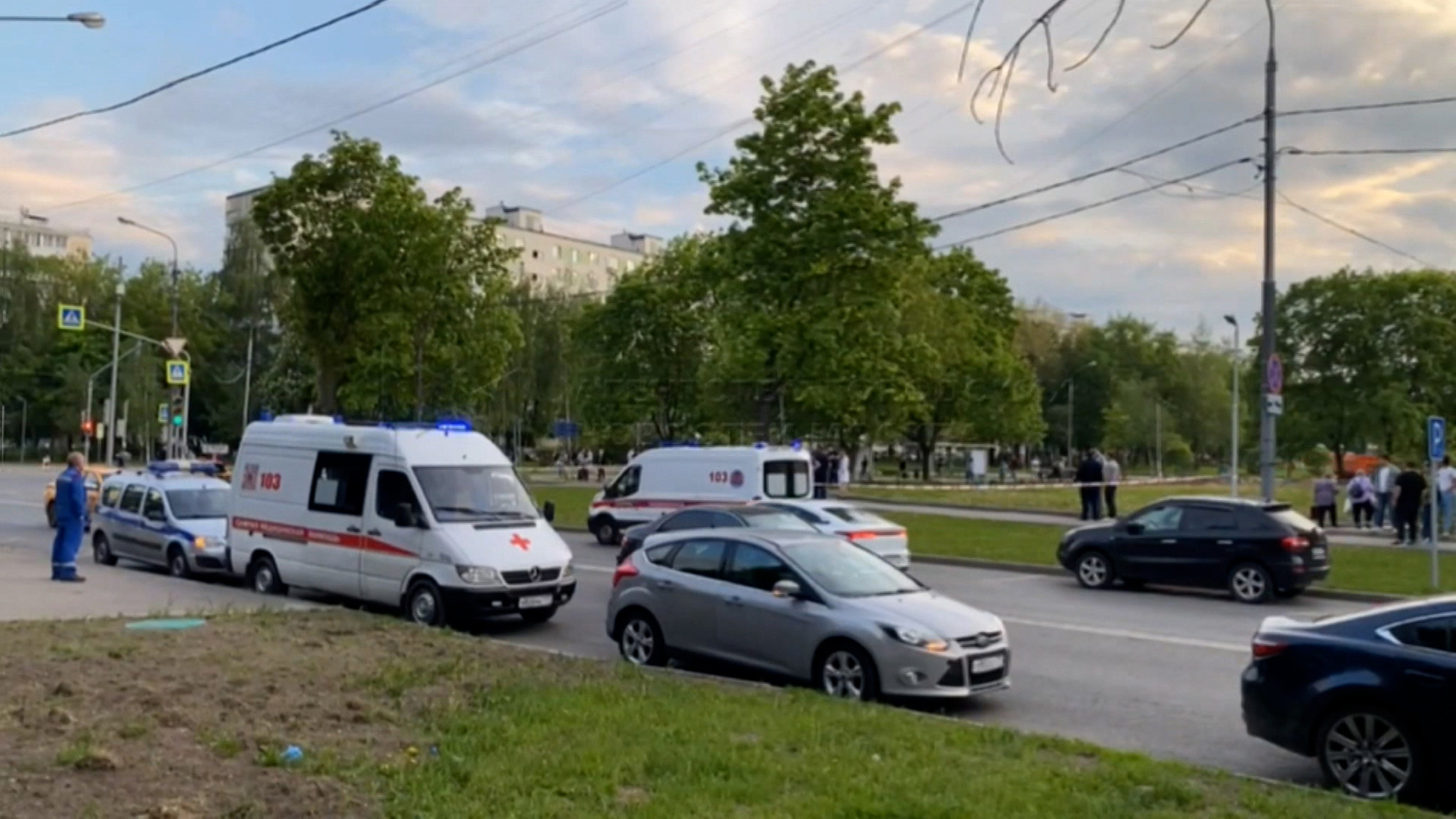 На юге Москвы два десятка человек устроили потасовку со стрельбой