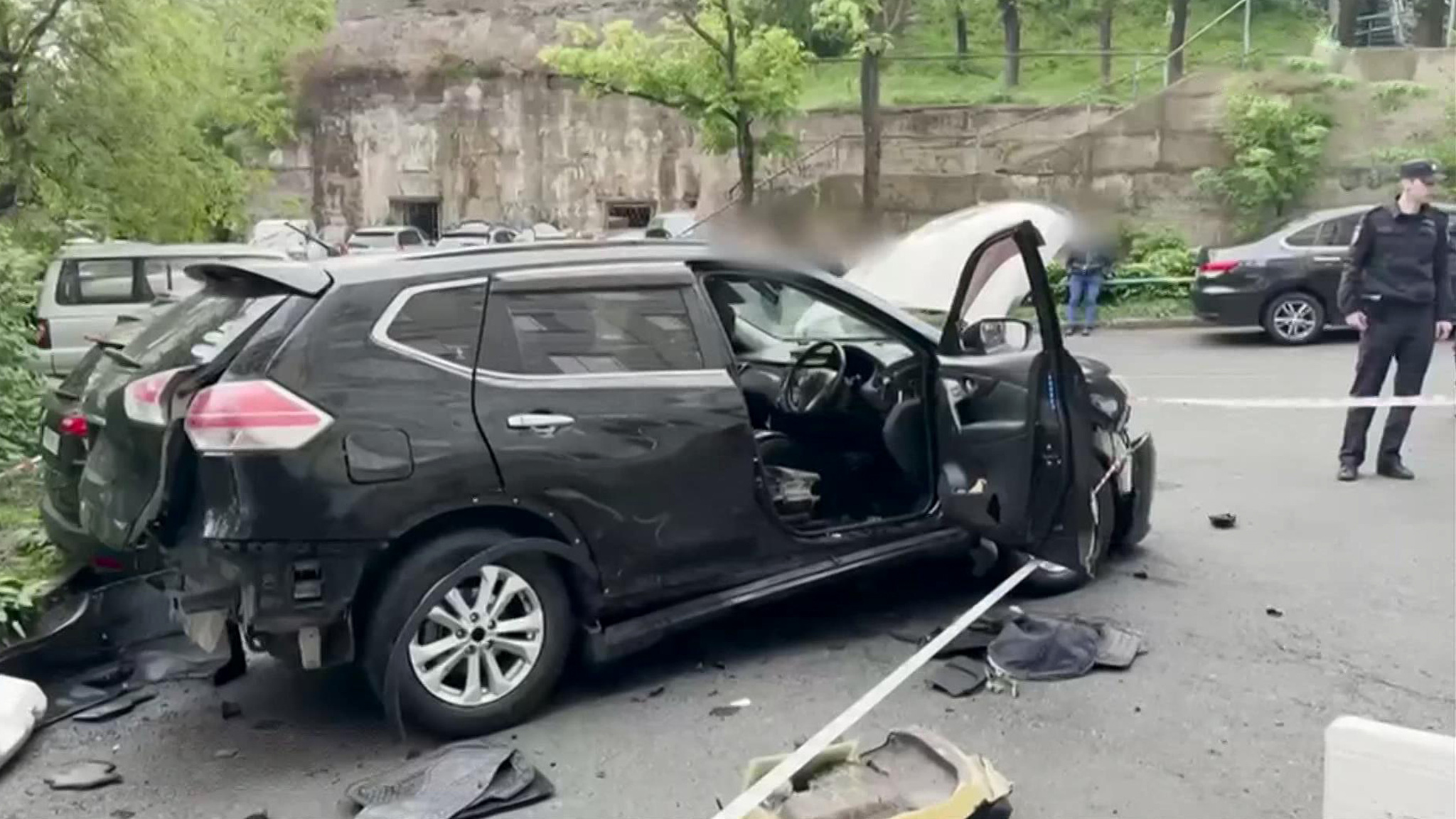 Бомба под машиной бизнесмена взорвалась во Владивостоке