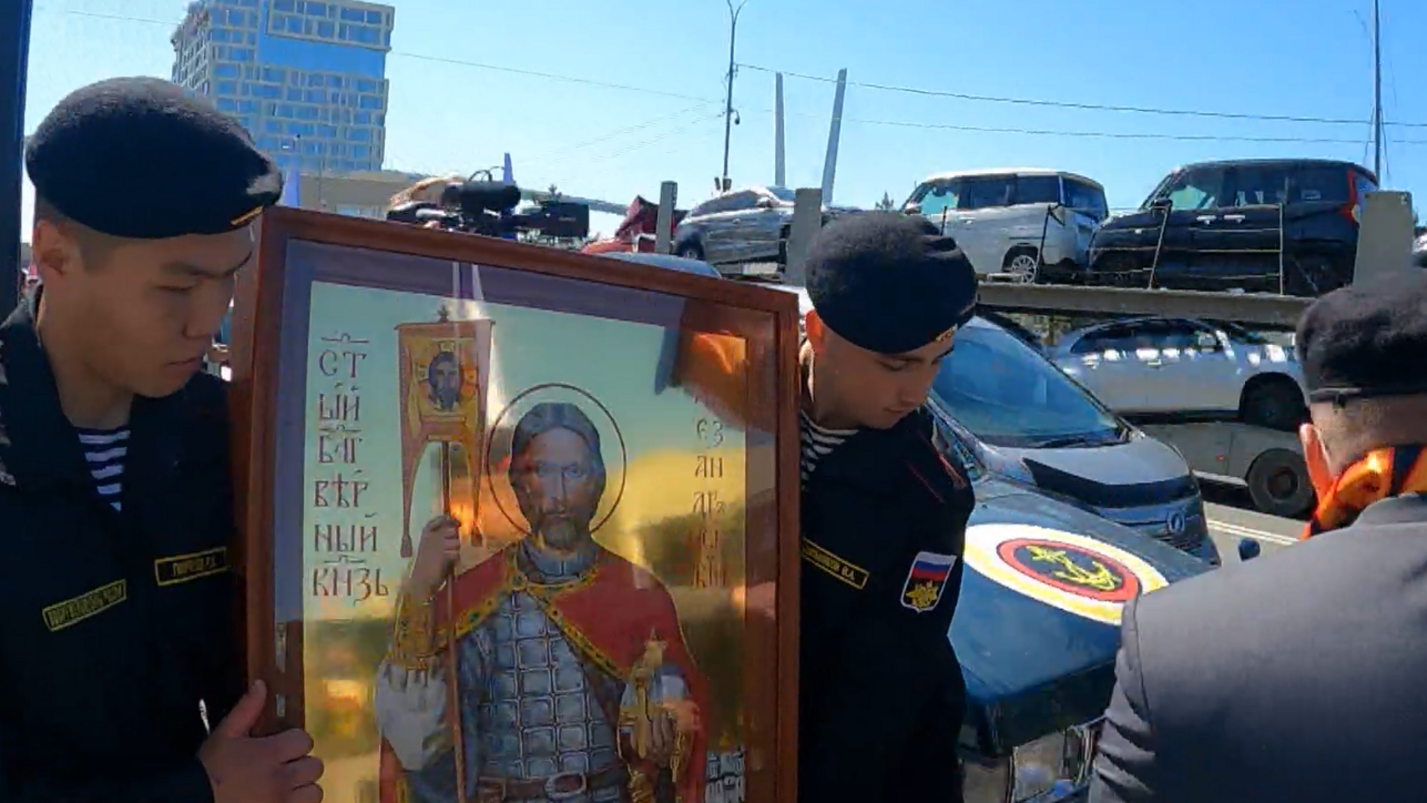 Автопробег "Владивосток – зона СВО" стартовал в дальневосточной столице