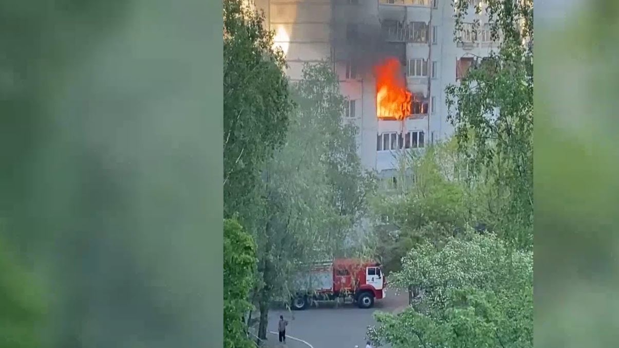 Брошенный с балкона окурок стал причиной пожара в многоквартирном доме в Йошкар-Оле