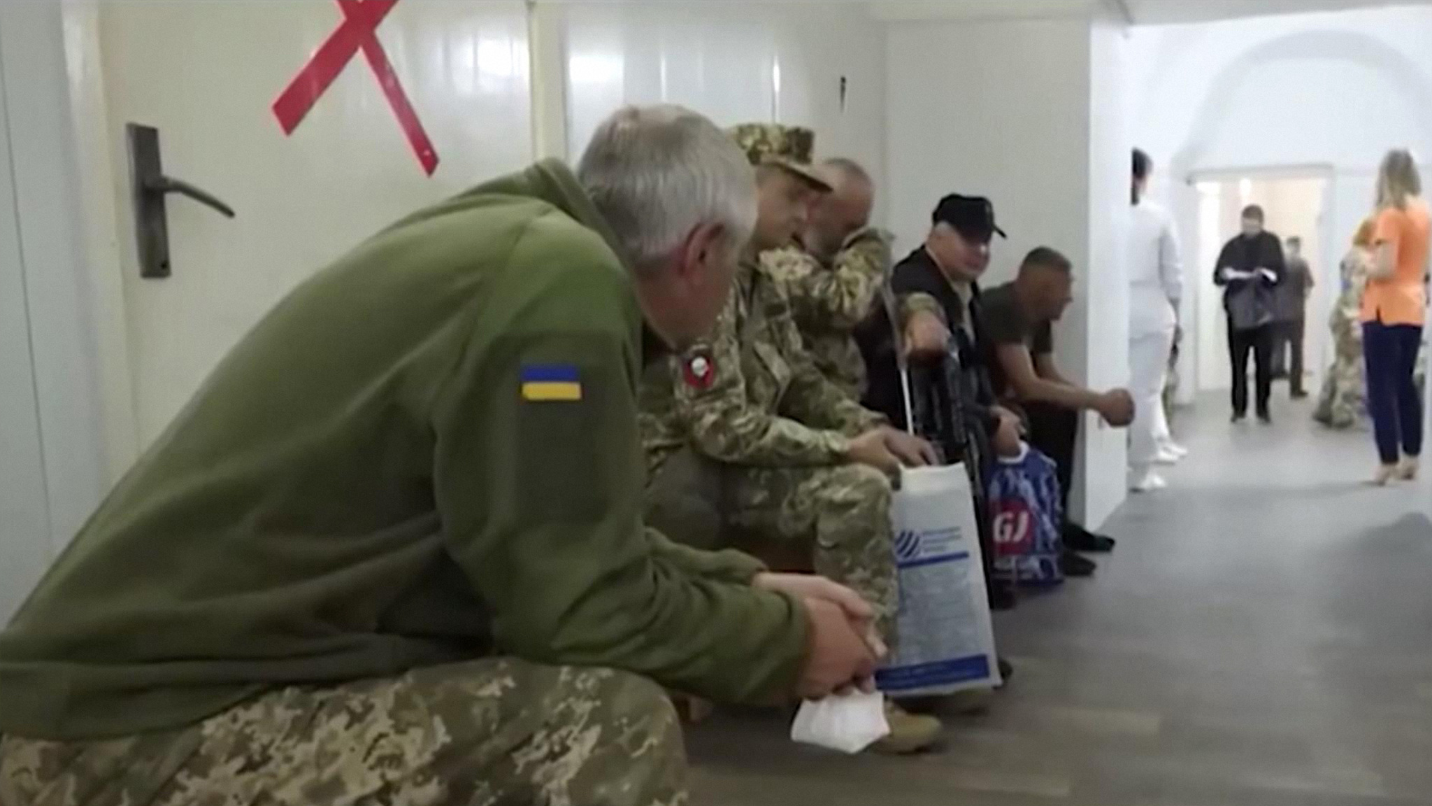 На Украине скончалась девочка, которую военкомы ударили пистолетом по голове