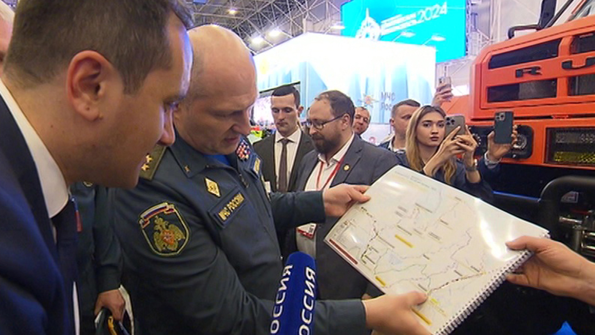 Новейшее оружие выставили в парке "Патриот"