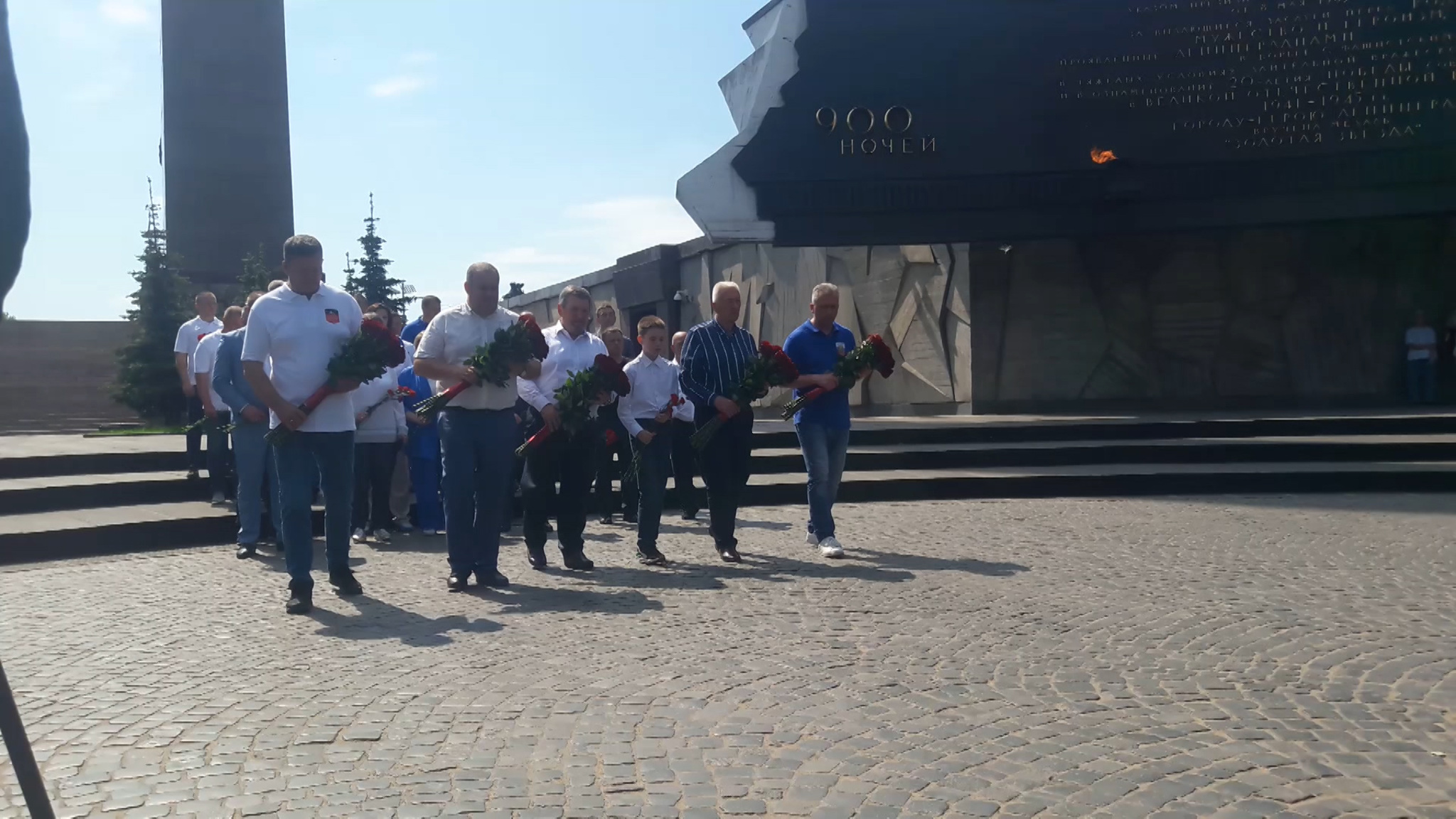 Депутаты облдумы преодолели маршрут "Севастополь – Волгоград – Санкт-Петербург" в рамках патриотического автопробега