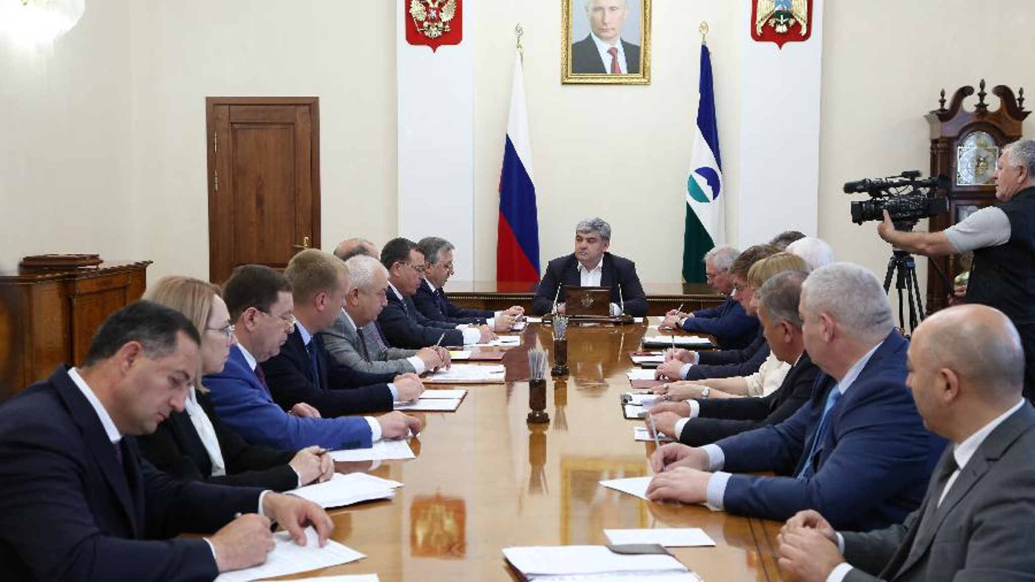 Казбек Коков провел «муниципальный час»
