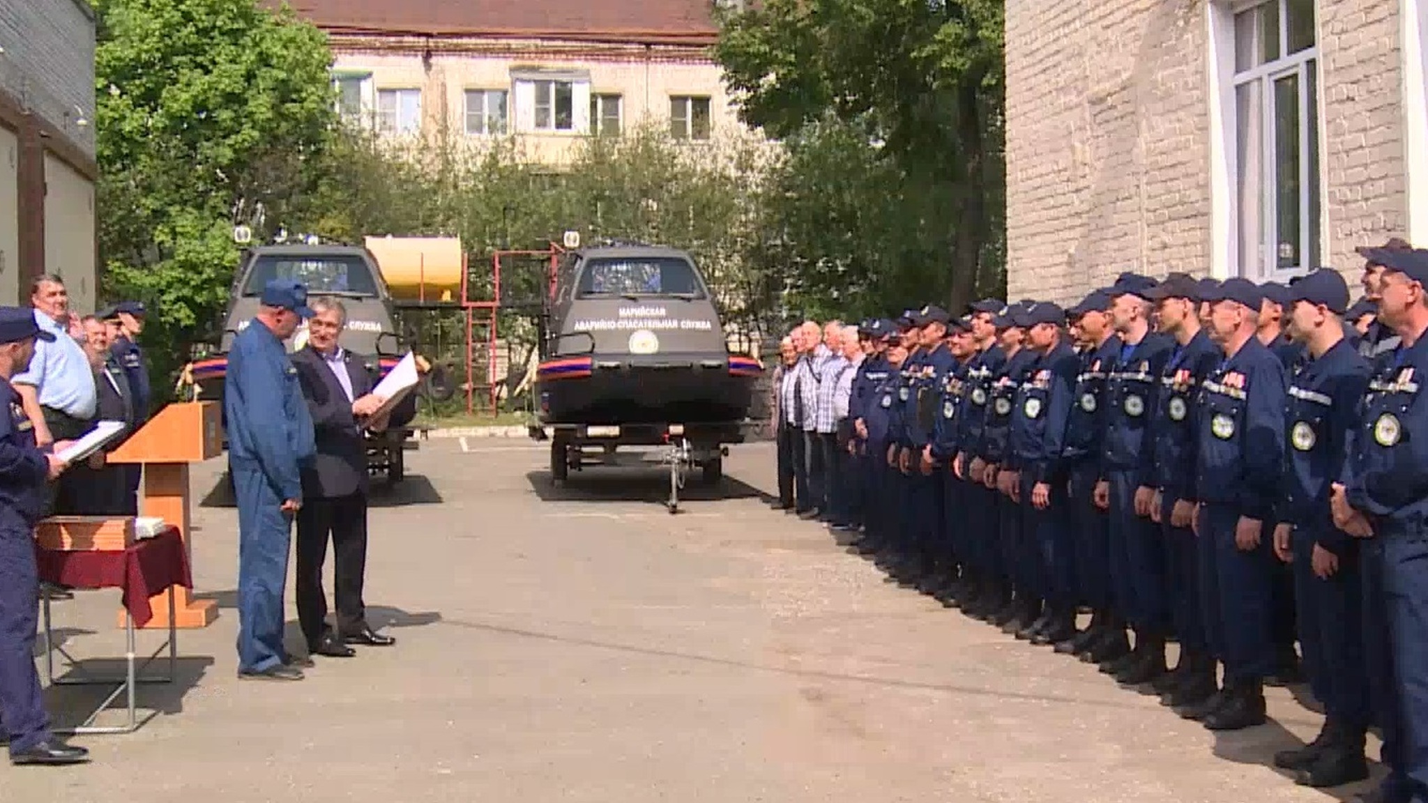 Службы спасателей в Волжске и Юрине получили по аэролодке