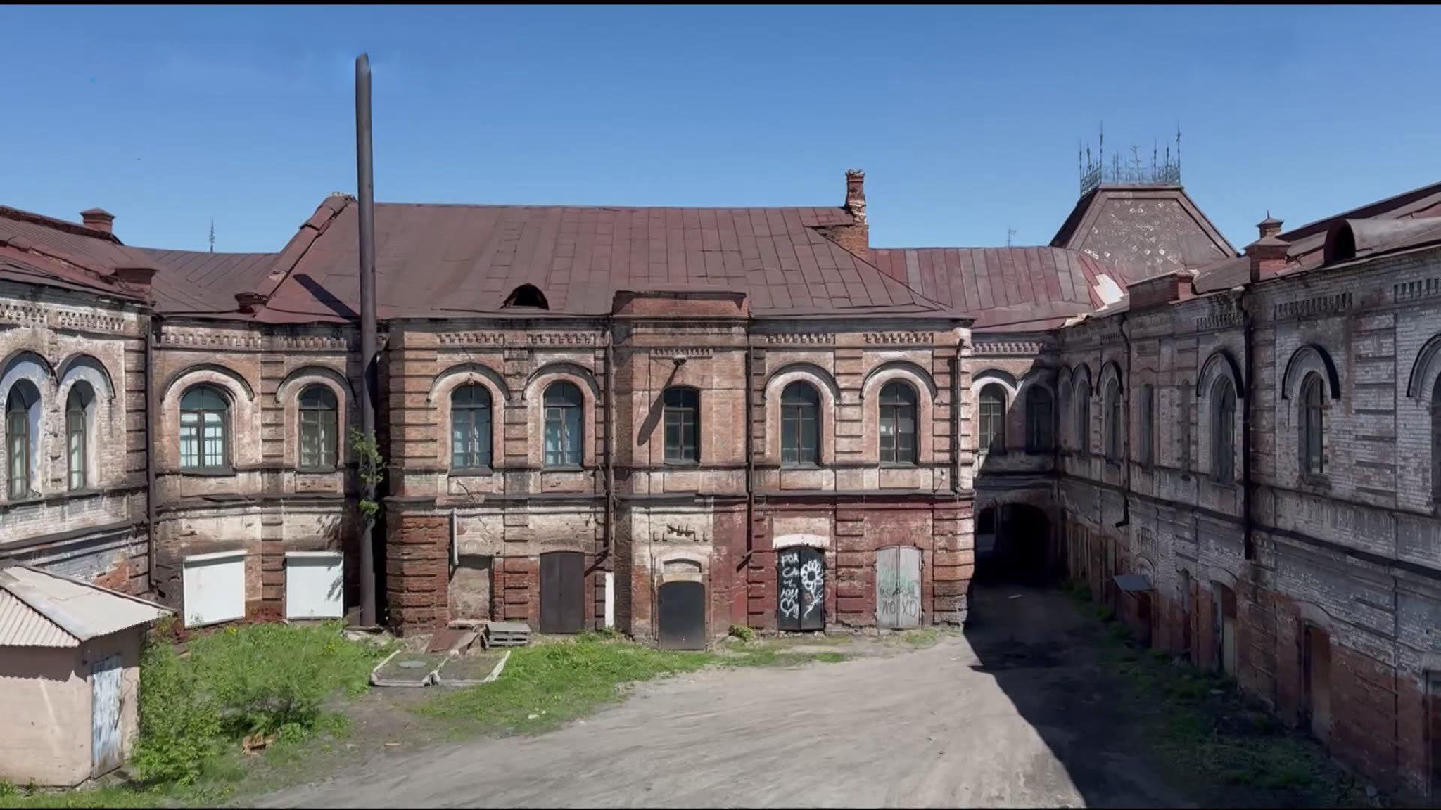 В Алтайском крае разрушается Дом купца Винокурова