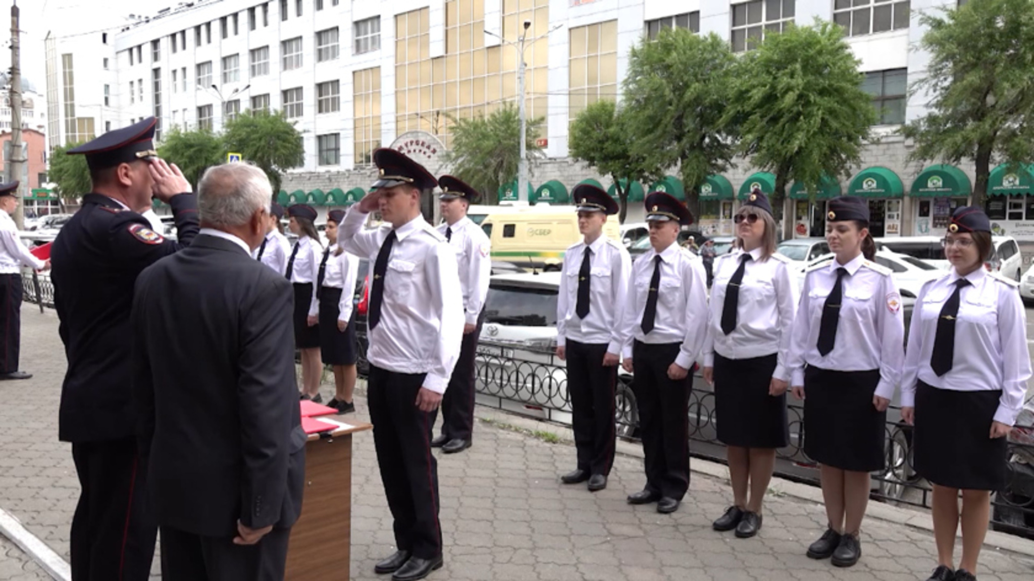 Благовещенские полицейские приняли присягу на верность Отечеству