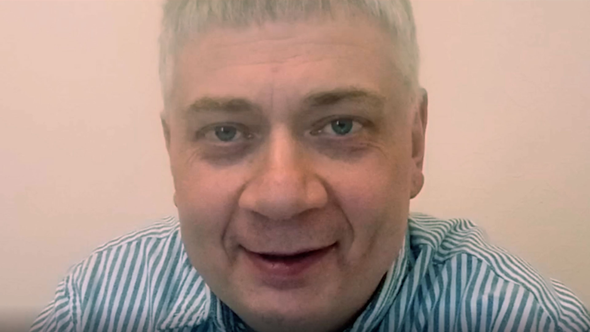"У Лукоморья дуб зеленый..." Читает Александр Новиков