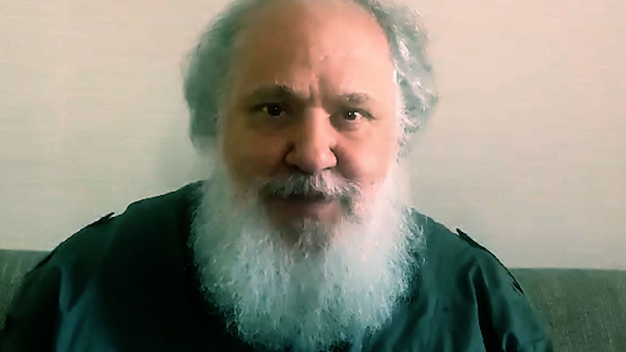 "У Лукоморья дуб зеленый..." Читает Андрей Шарков