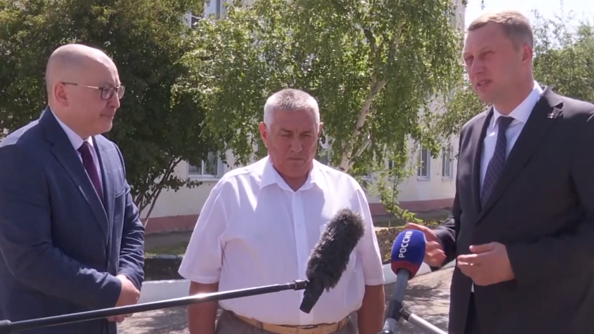 Роман Бусаргин посетил Краснокутский электромеханический завод