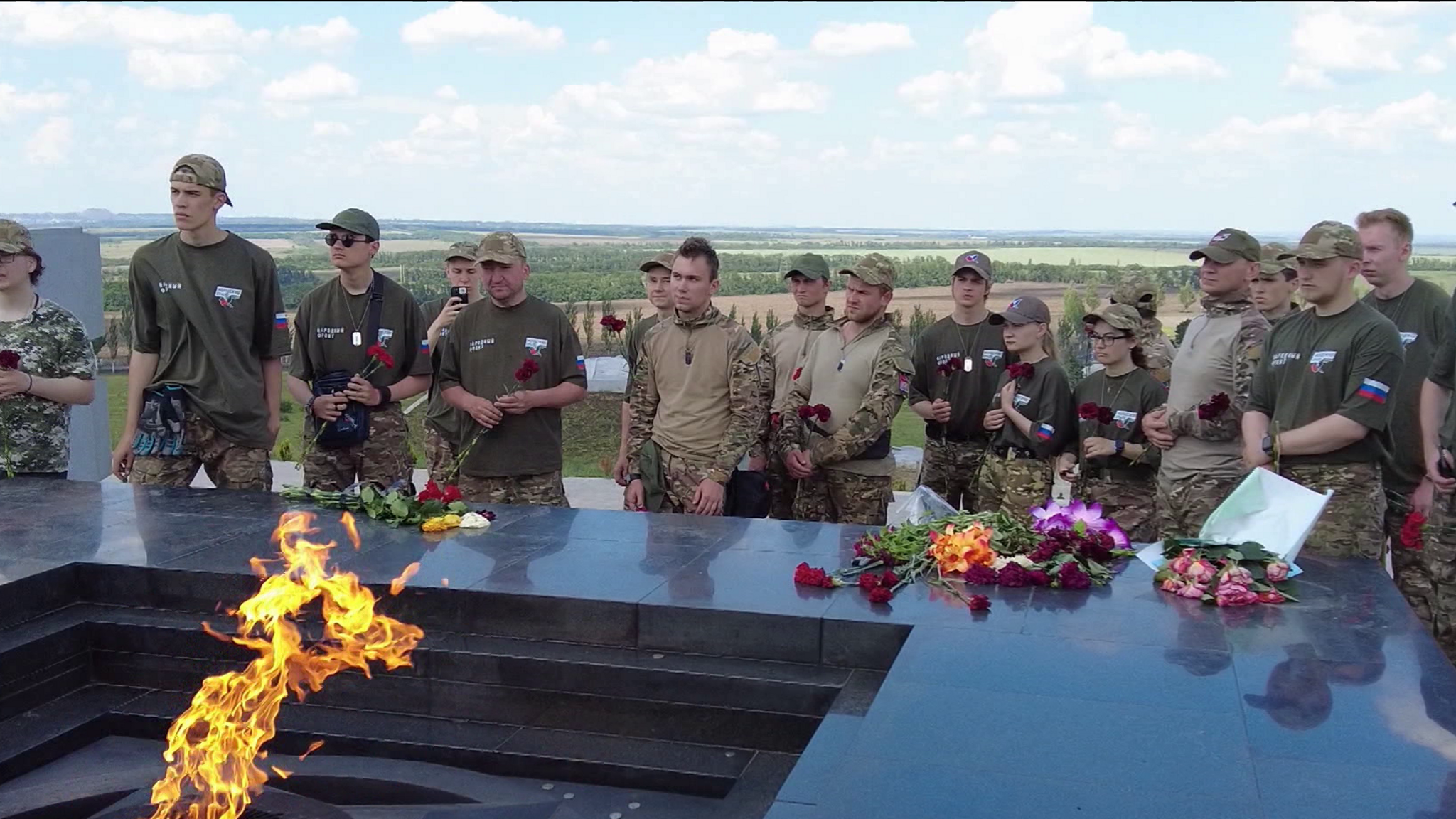 Волонтеры Народного Фронта завершили гуманитарную миссию  в новых российских территориях
