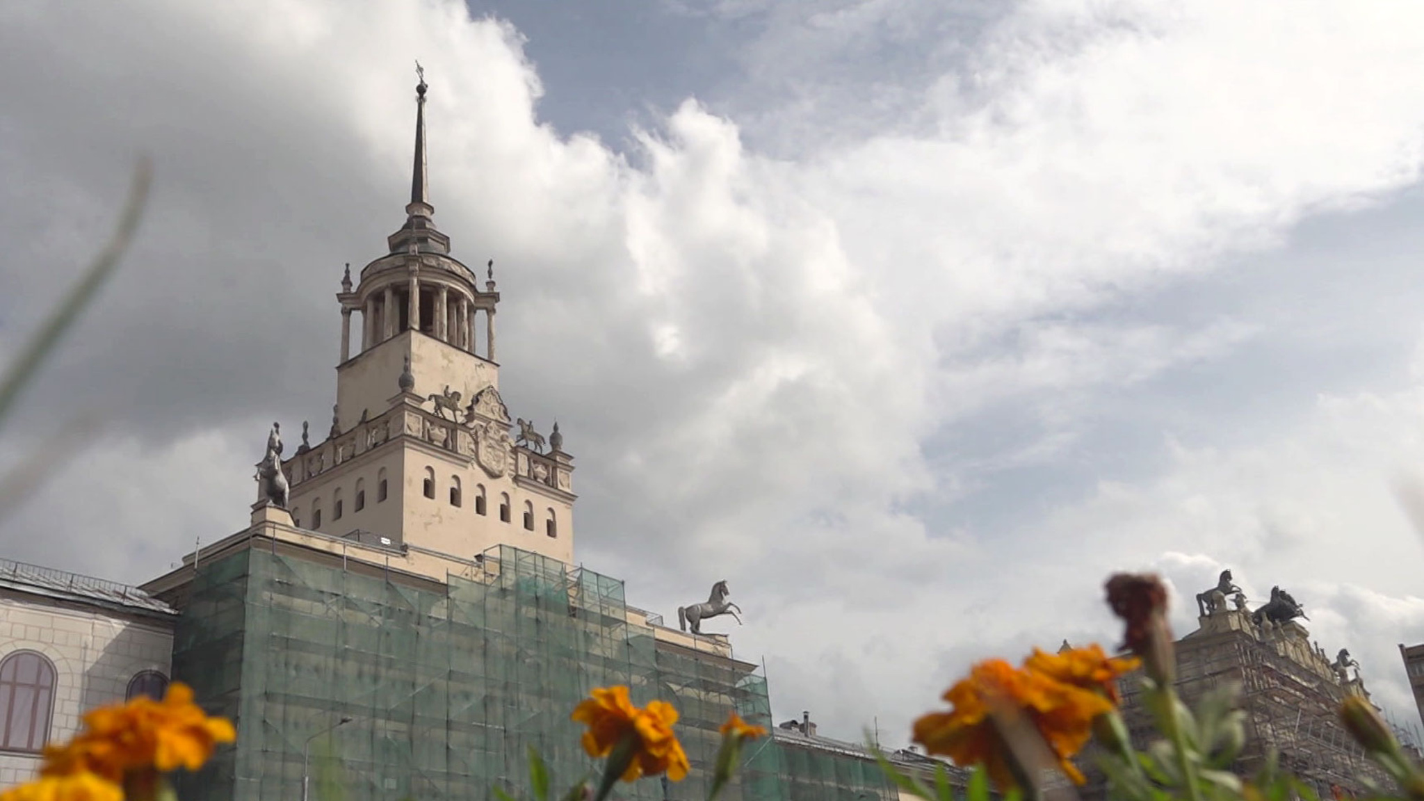В Москве началась реконструкция центрального ипподрома