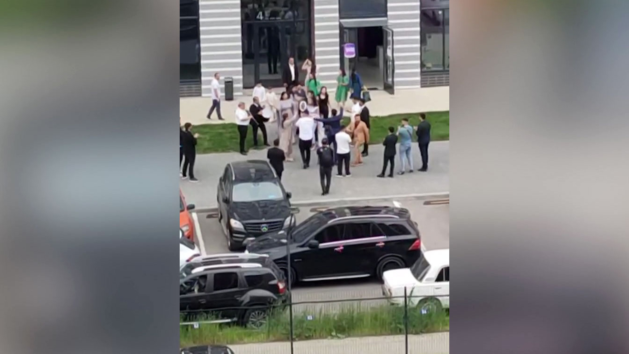 Оглушительная свадьба напугала жителей Балашихи